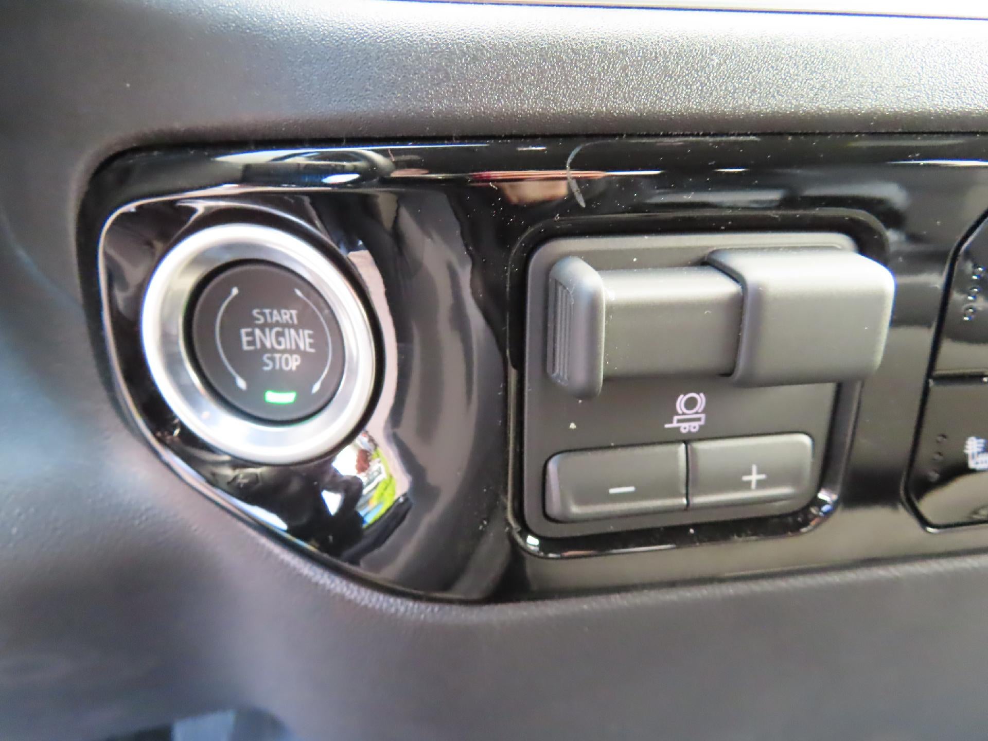 2026 Chevrolet Silverado 1500 CC STD BED 1500 LT 4WD