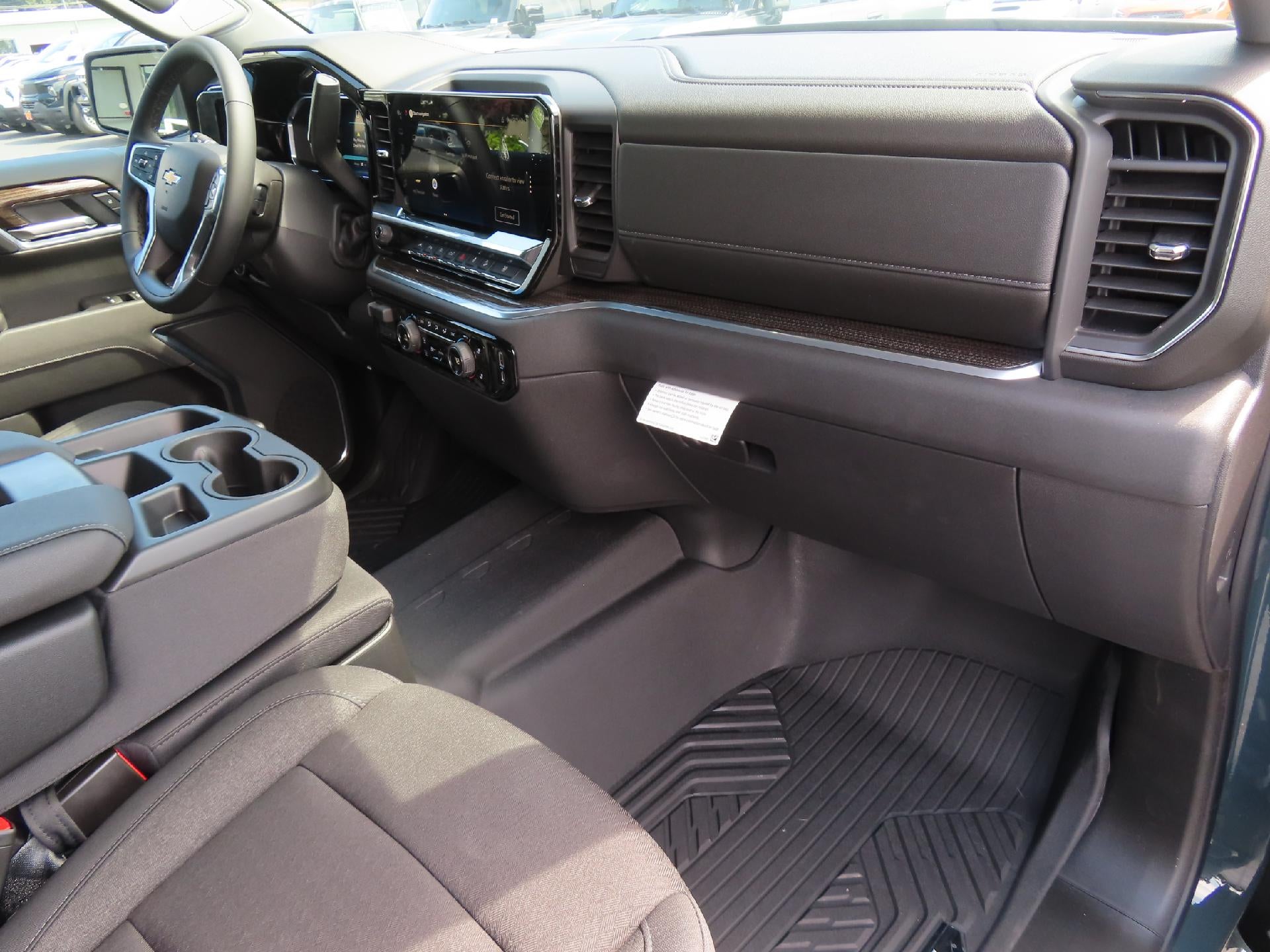 2026 Chevrolet Silverado 1500 CC STD BED 1500 LT 4WD