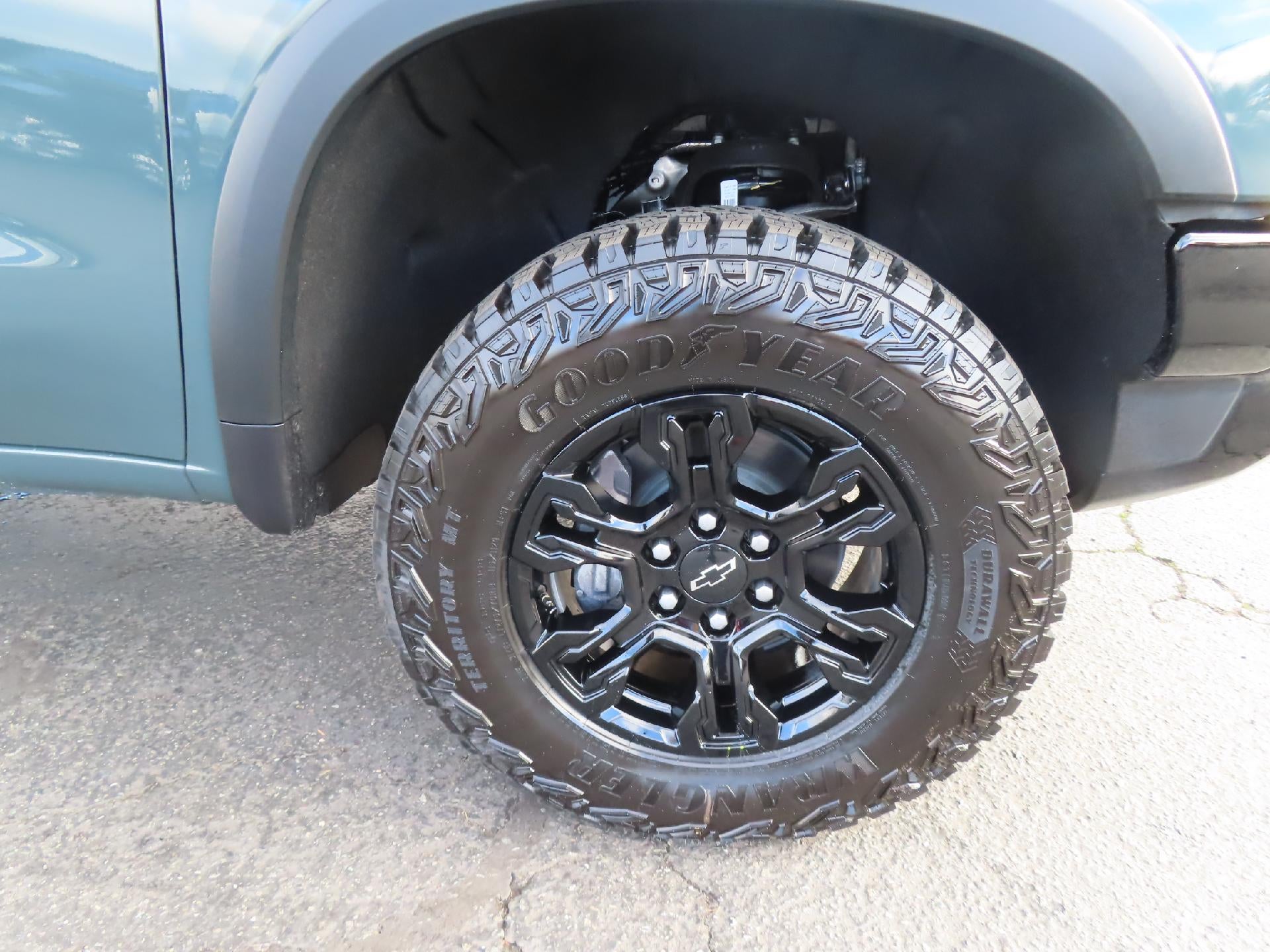 2025 Chevrolet Silverado 1500 ZR2