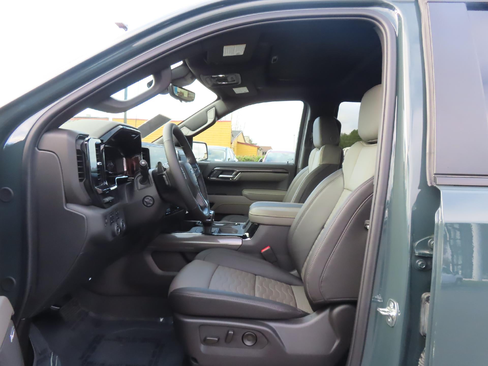 2025 Chevrolet Silverado 1500 ZR2