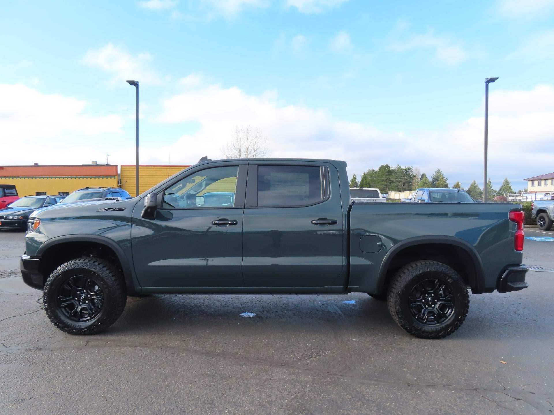 2025 Chevrolet Silverado 1500 ZR2