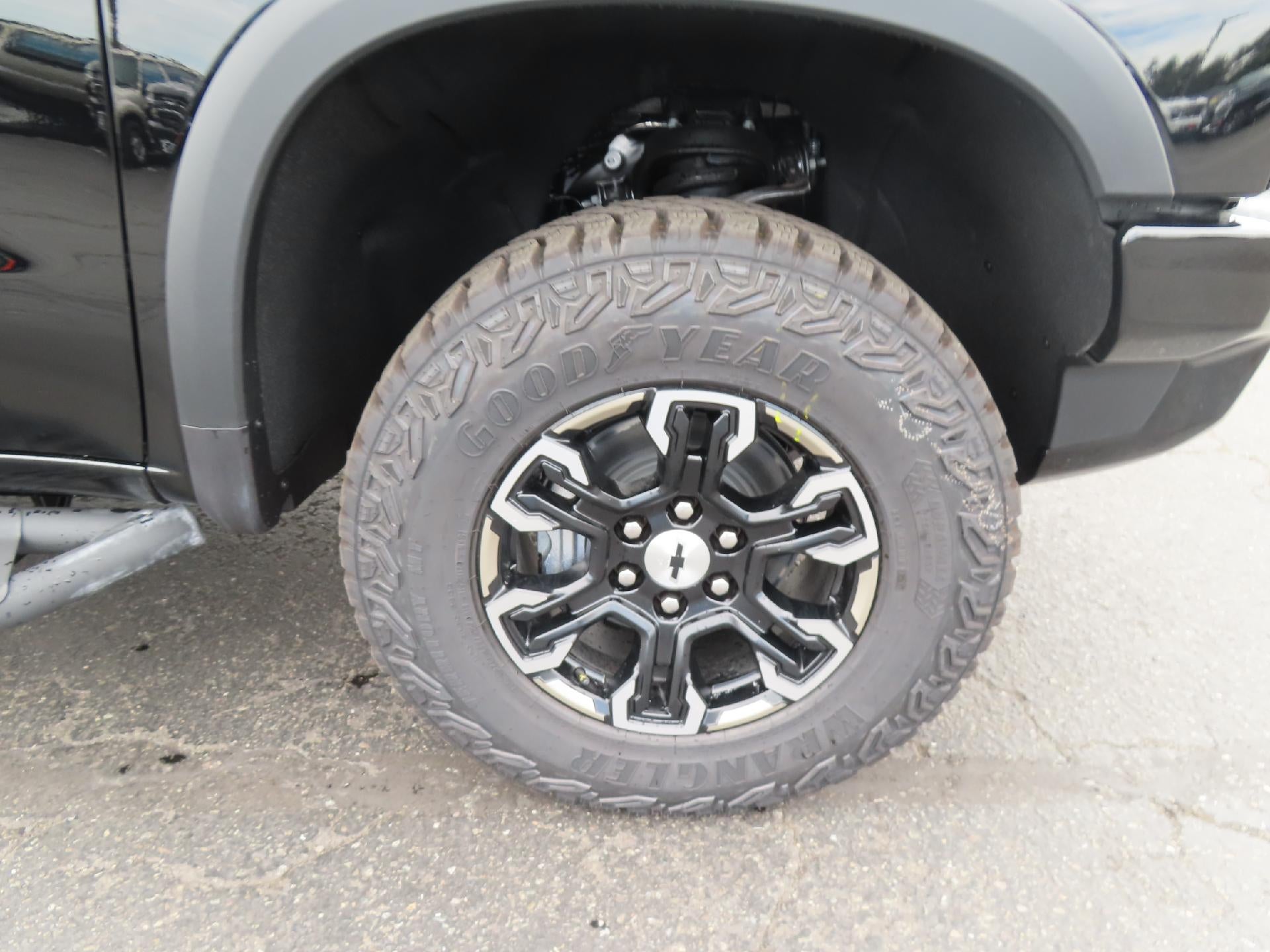 2026 Chevrolet Silverado 1500 CC SB 1500 ZR2 4WD