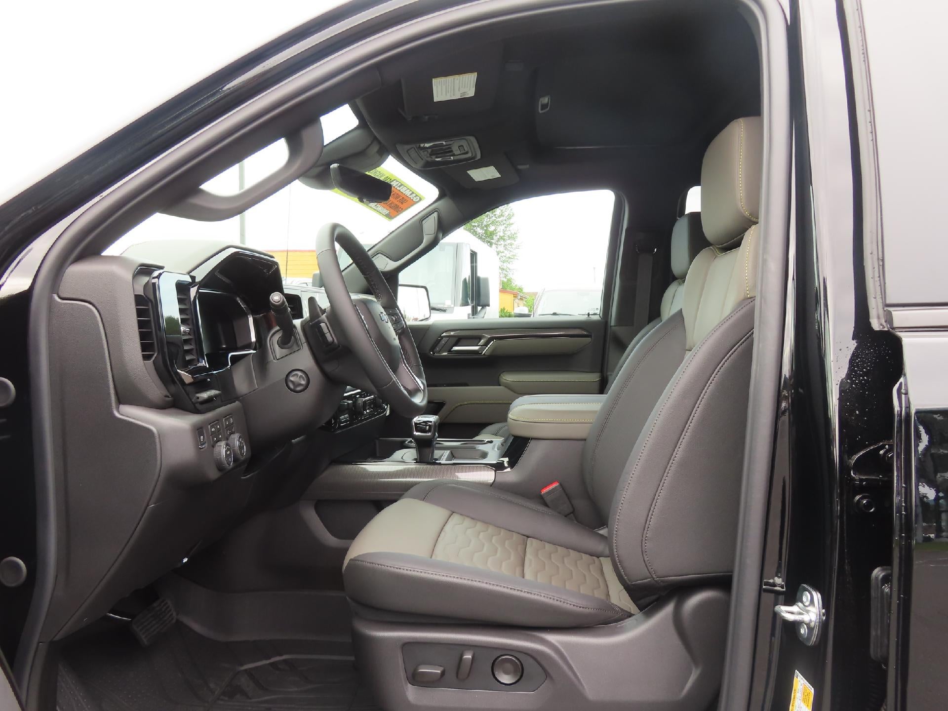 2026 Chevrolet Silverado 1500 CC SB 1500 ZR2 4WD