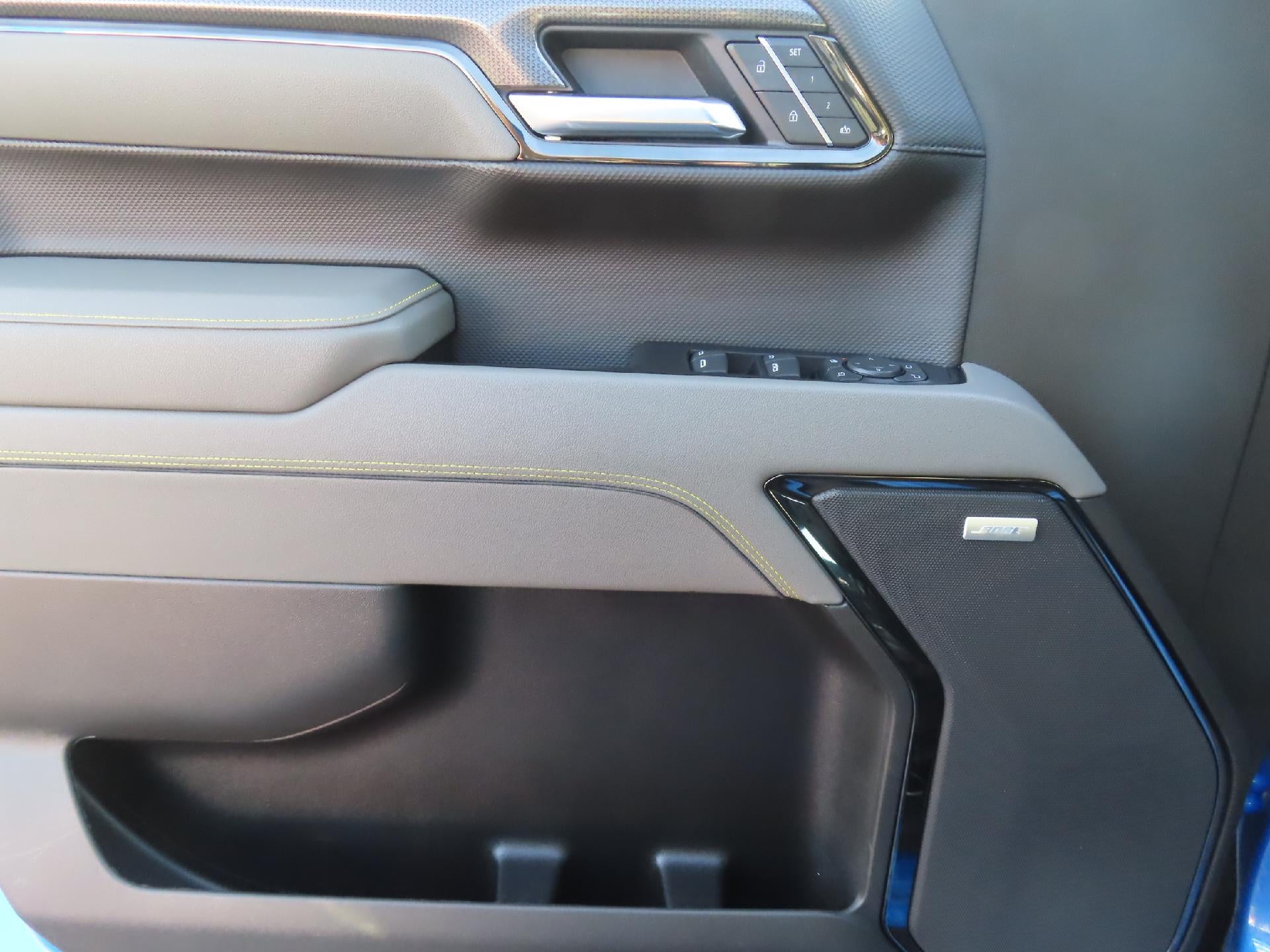2025 Chevrolet Silverado 1500 ZR2 - Photo 13