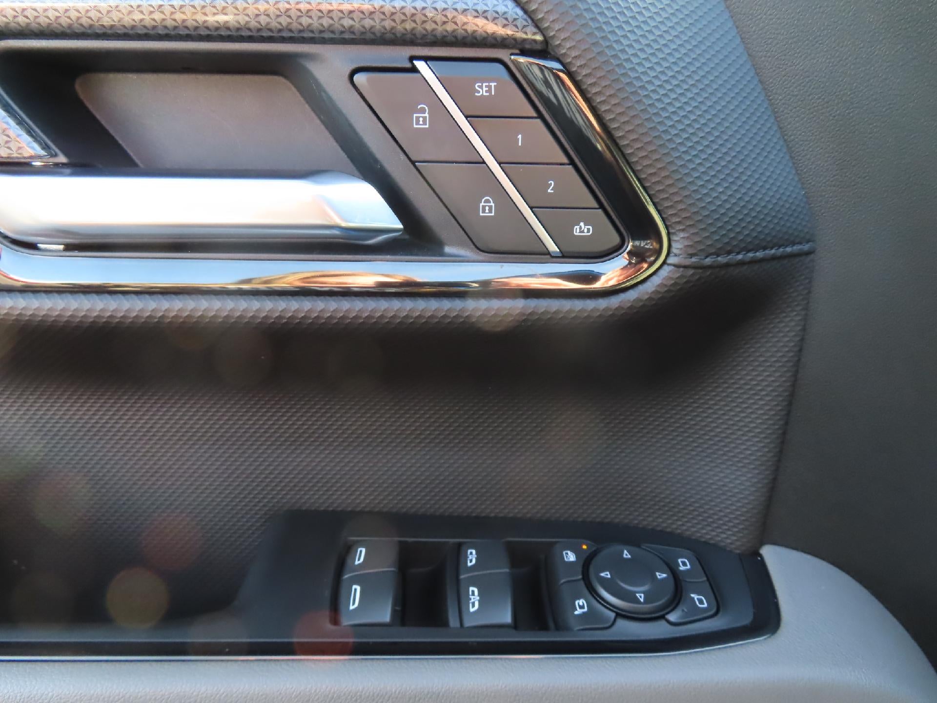 2025 Chevrolet Silverado 1500 ZR2 - Photo 14