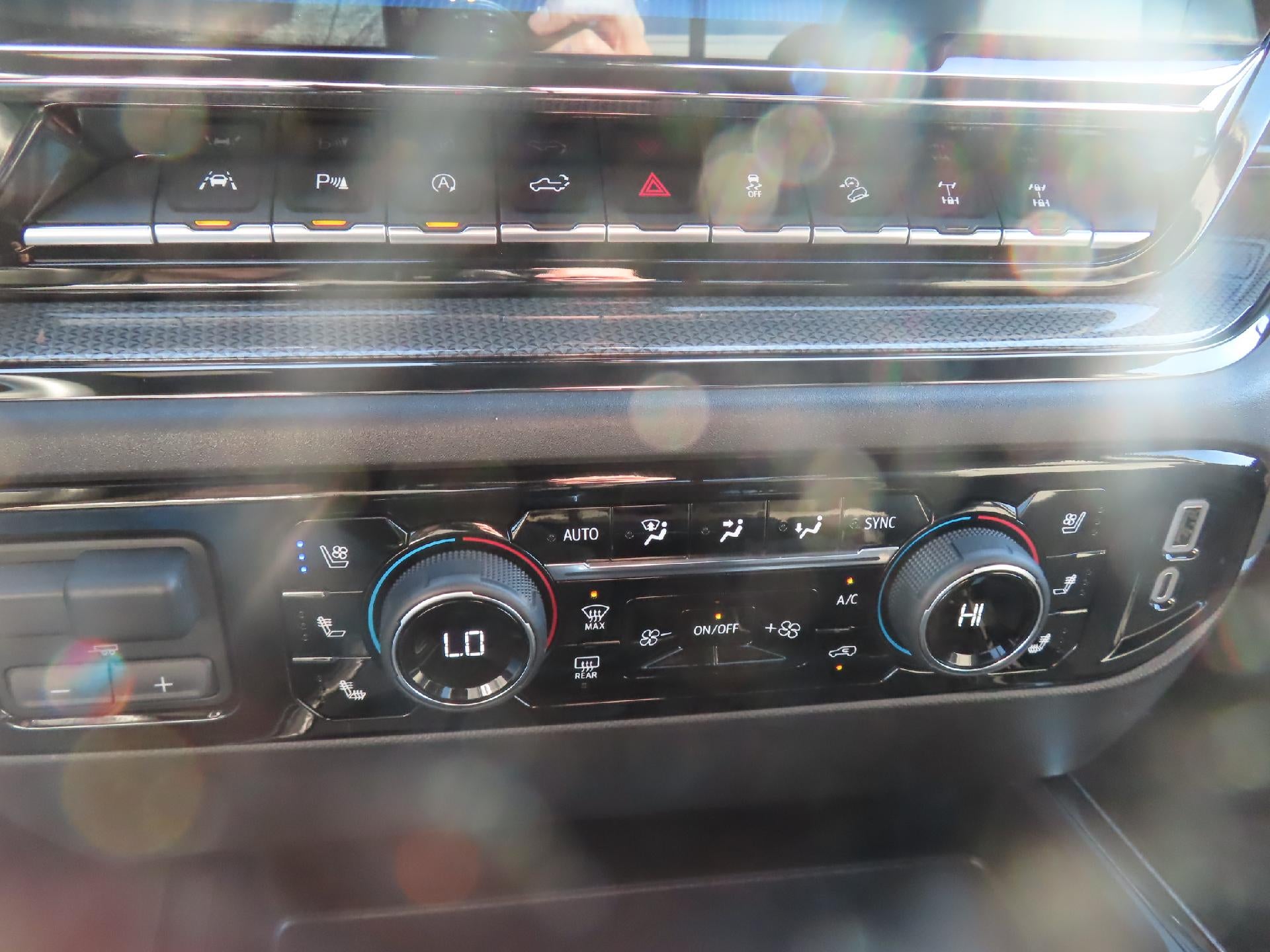 2025 Chevrolet Silverado 1500 ZR2 - Photo 35