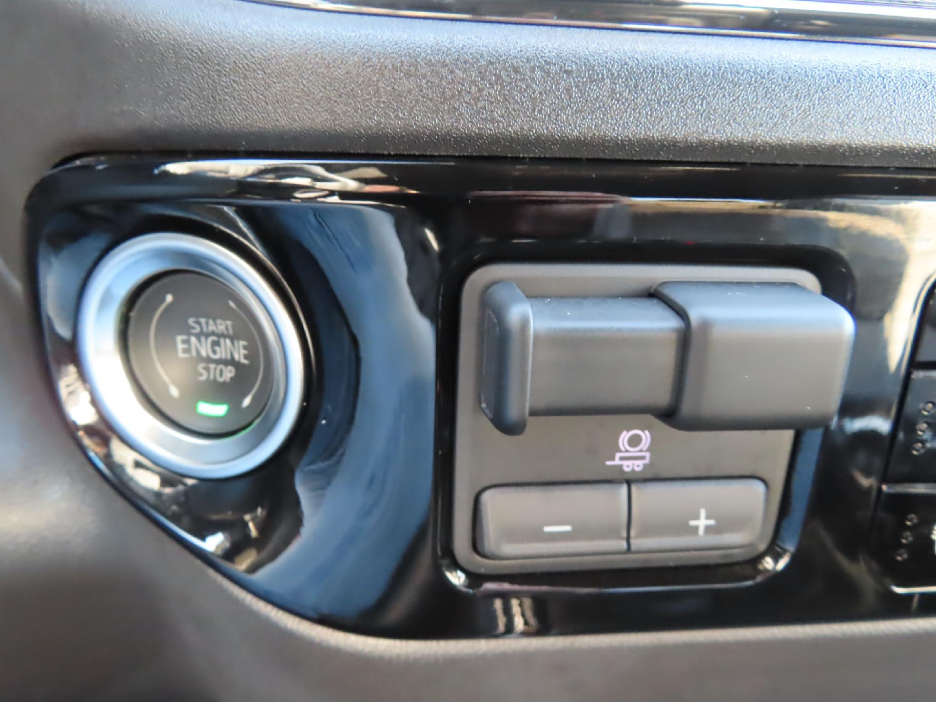 2025 Chevrolet Silverado 1500 ZR2 - Photo 38