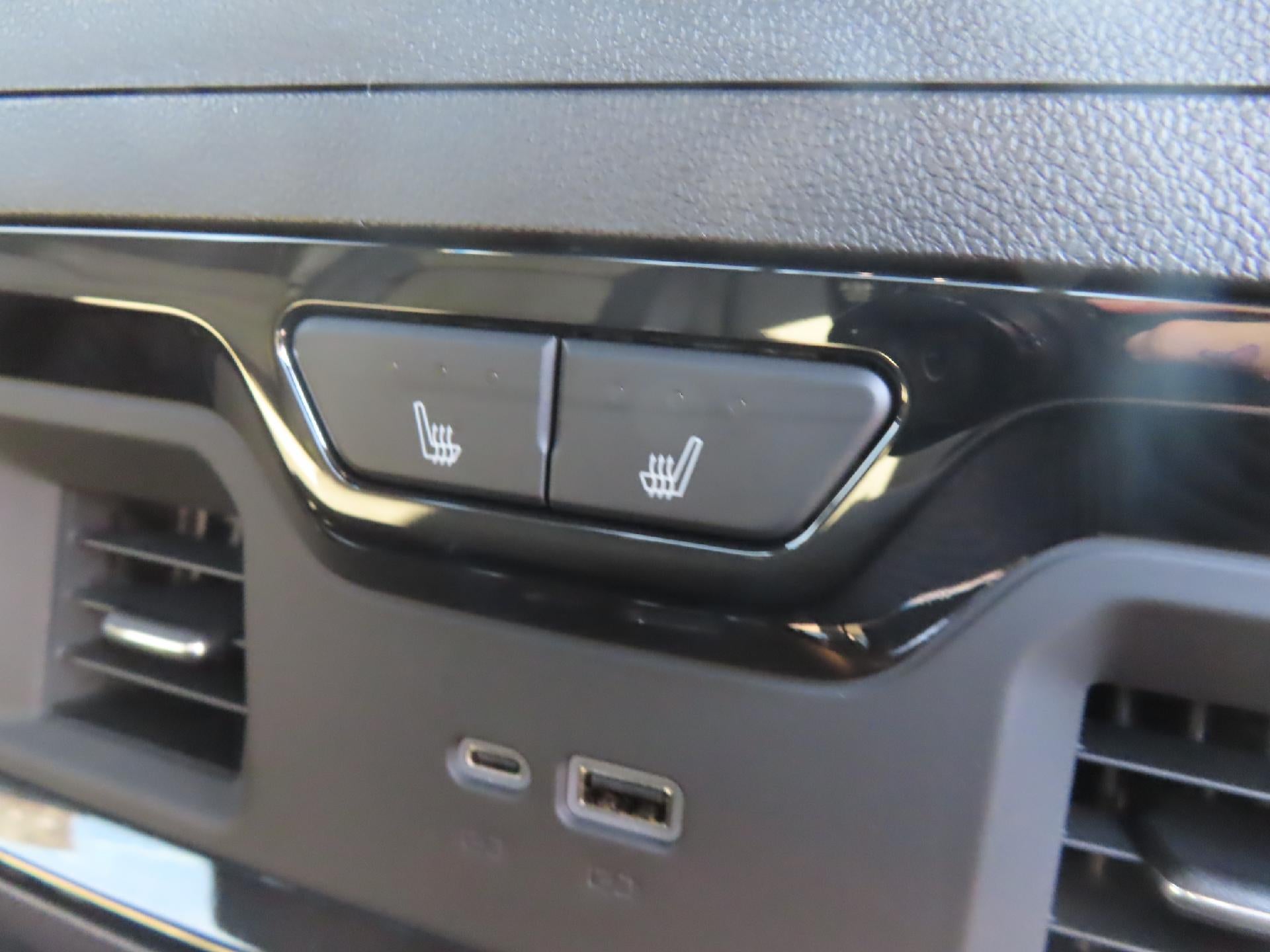 2025 Chevrolet Silverado 1500 ZR2 - Photo 47