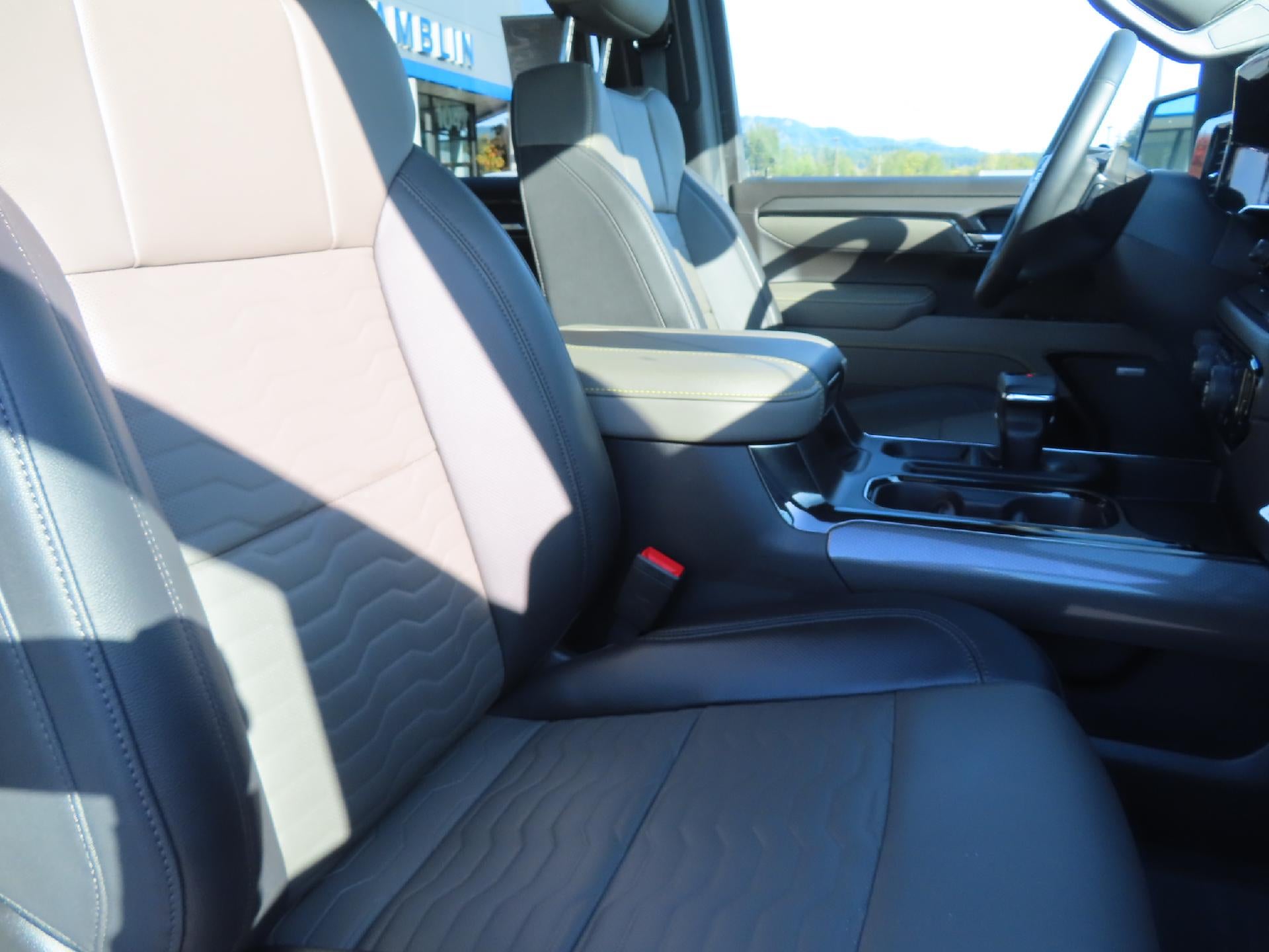 2025 Chevrolet Silverado 1500 ZR2 - Photo 48