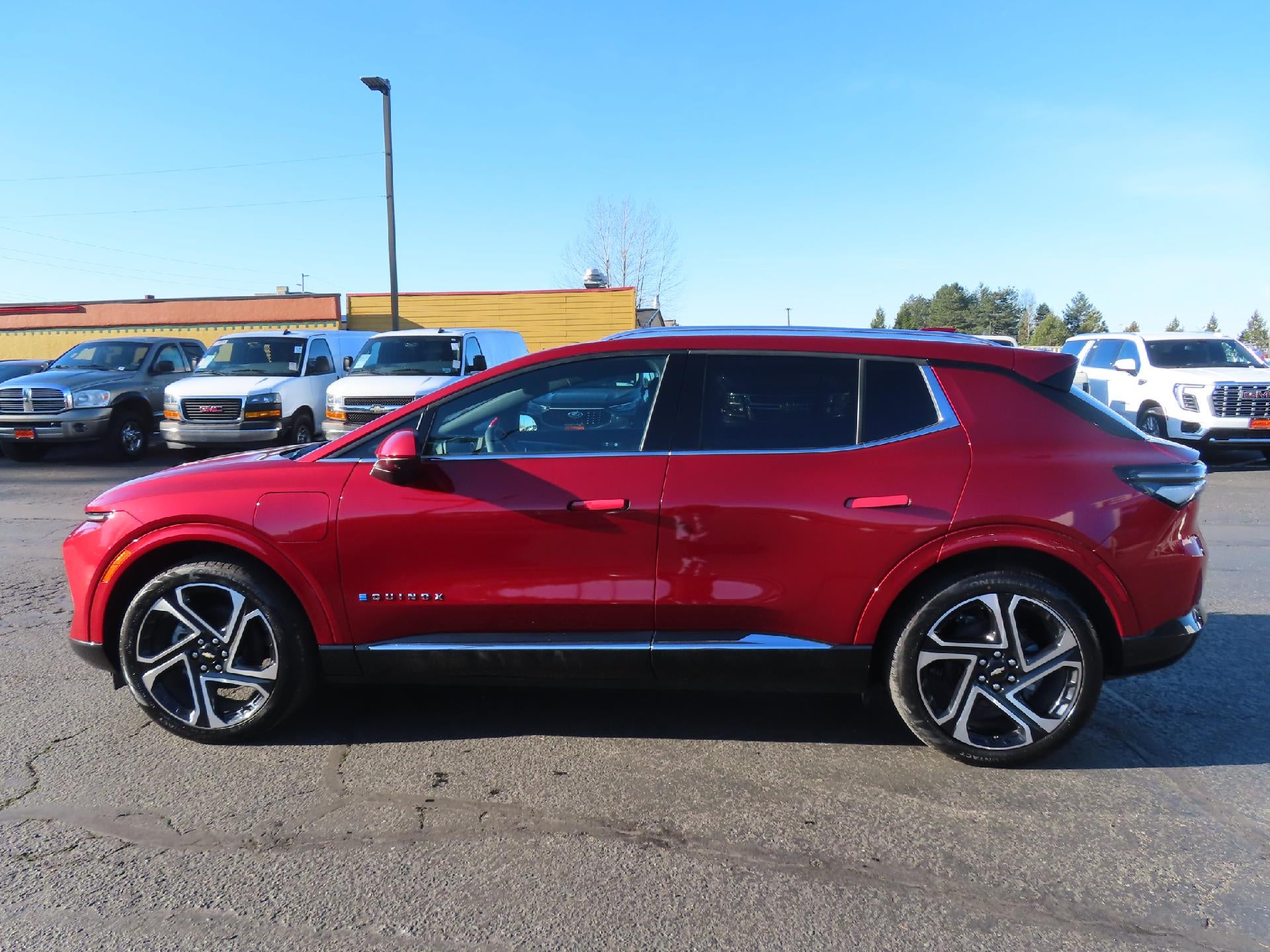 2025 Chevrolet Equinox EV LT