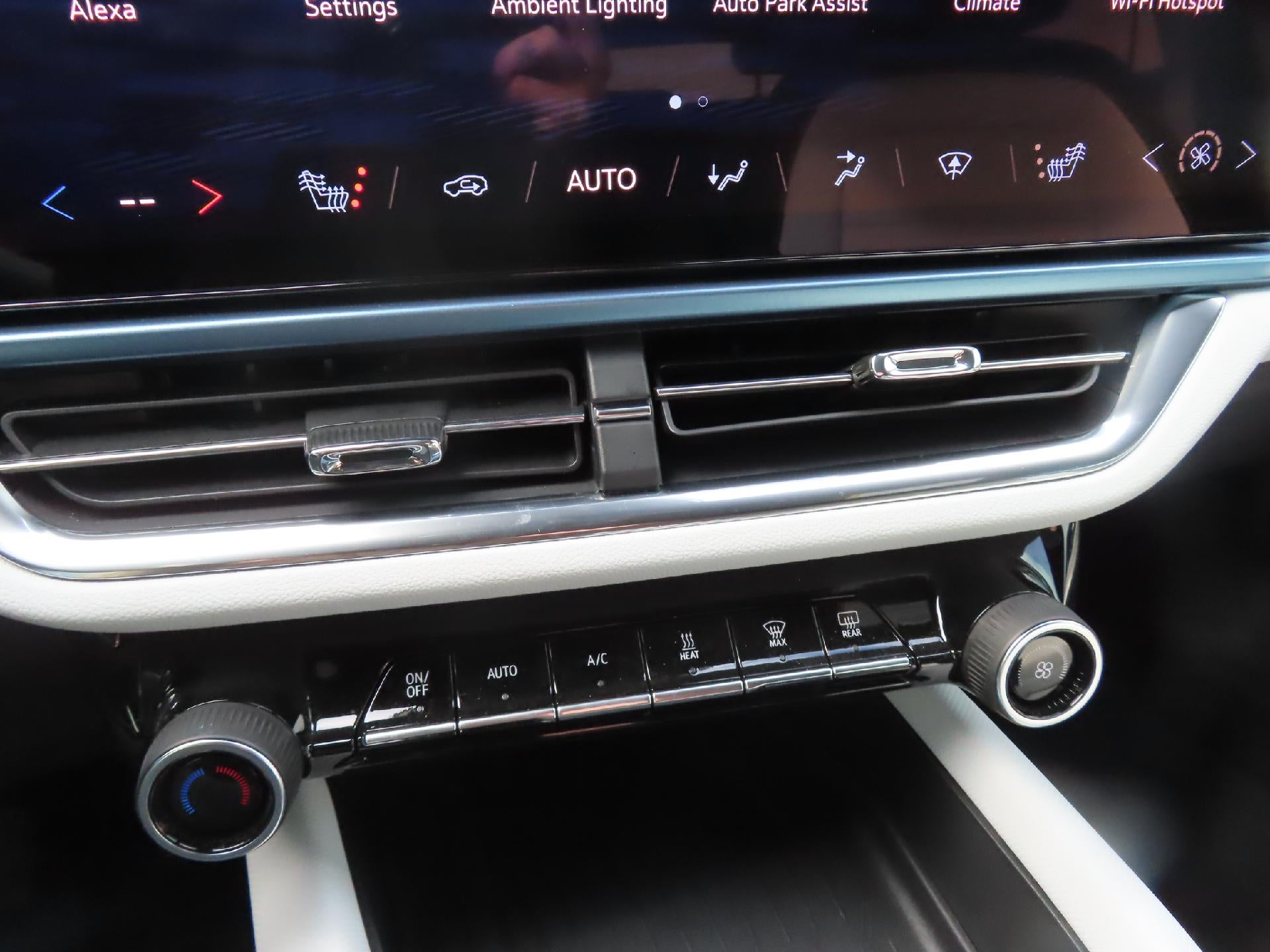 2024 Chevrolet Equinox EV Base