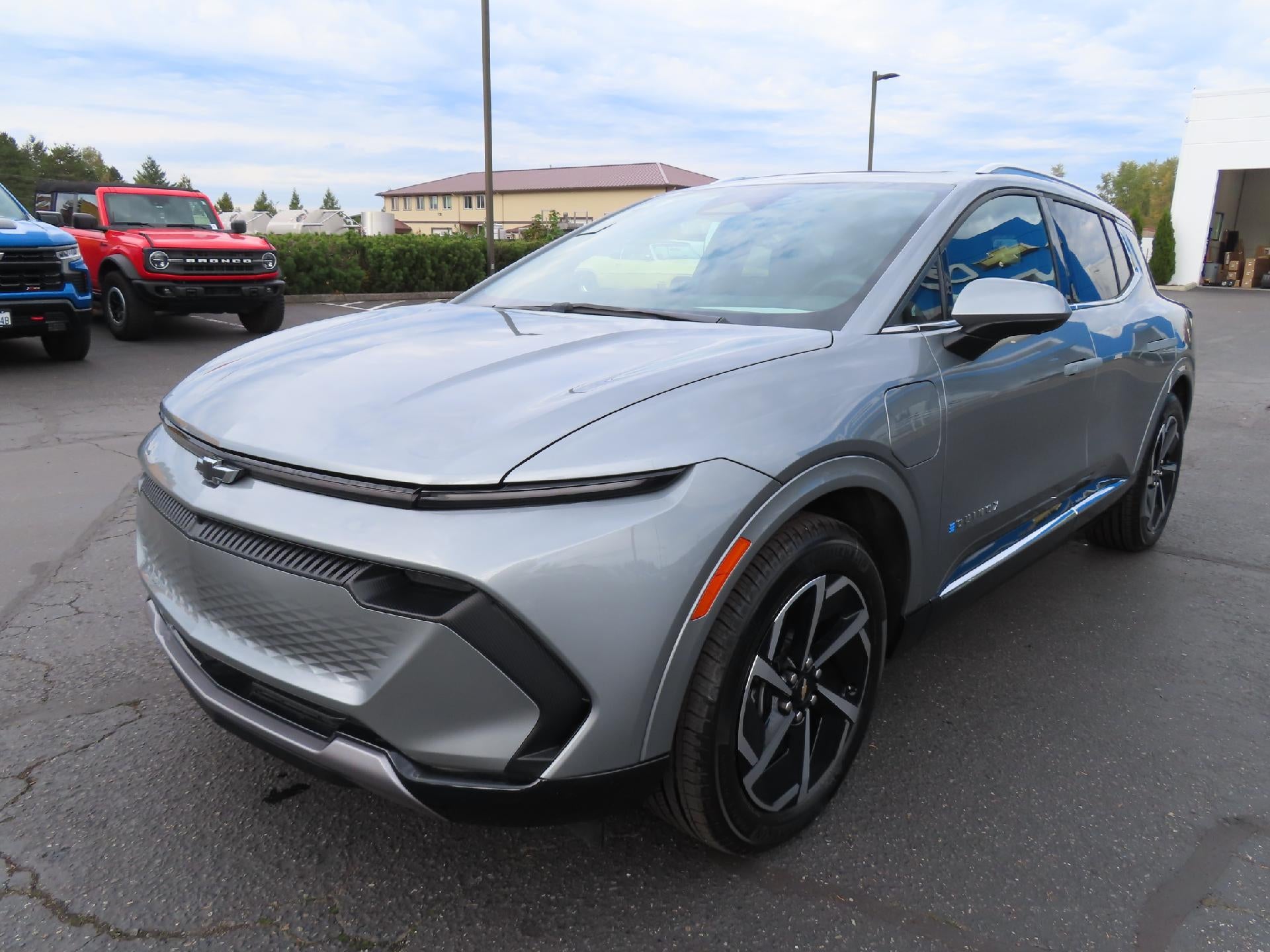 2025 Chevrolet Equinox EV LT
