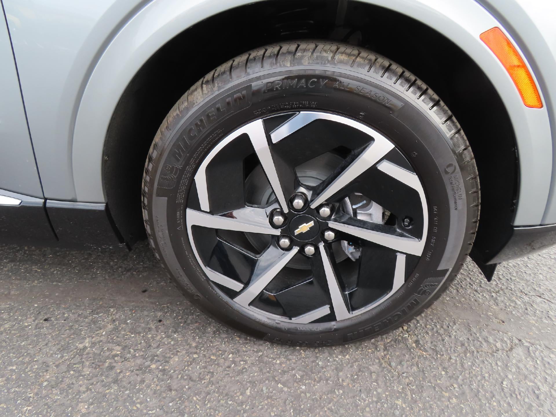 2025 Chevrolet Equinox EV LT