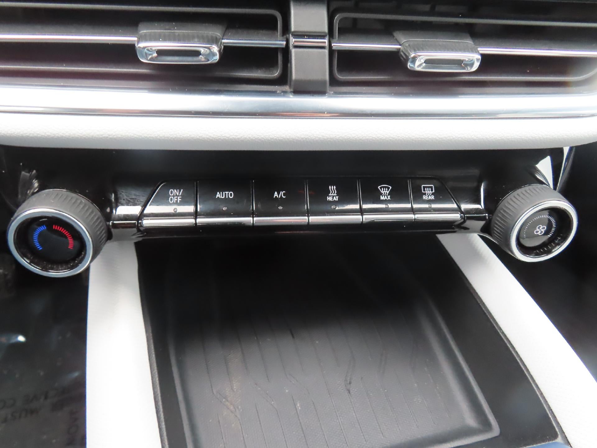 2024 Chevrolet Equinox EV Base