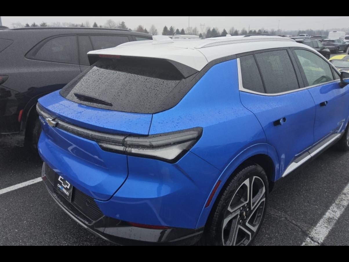 2025 Chevrolet Equinox EV LT