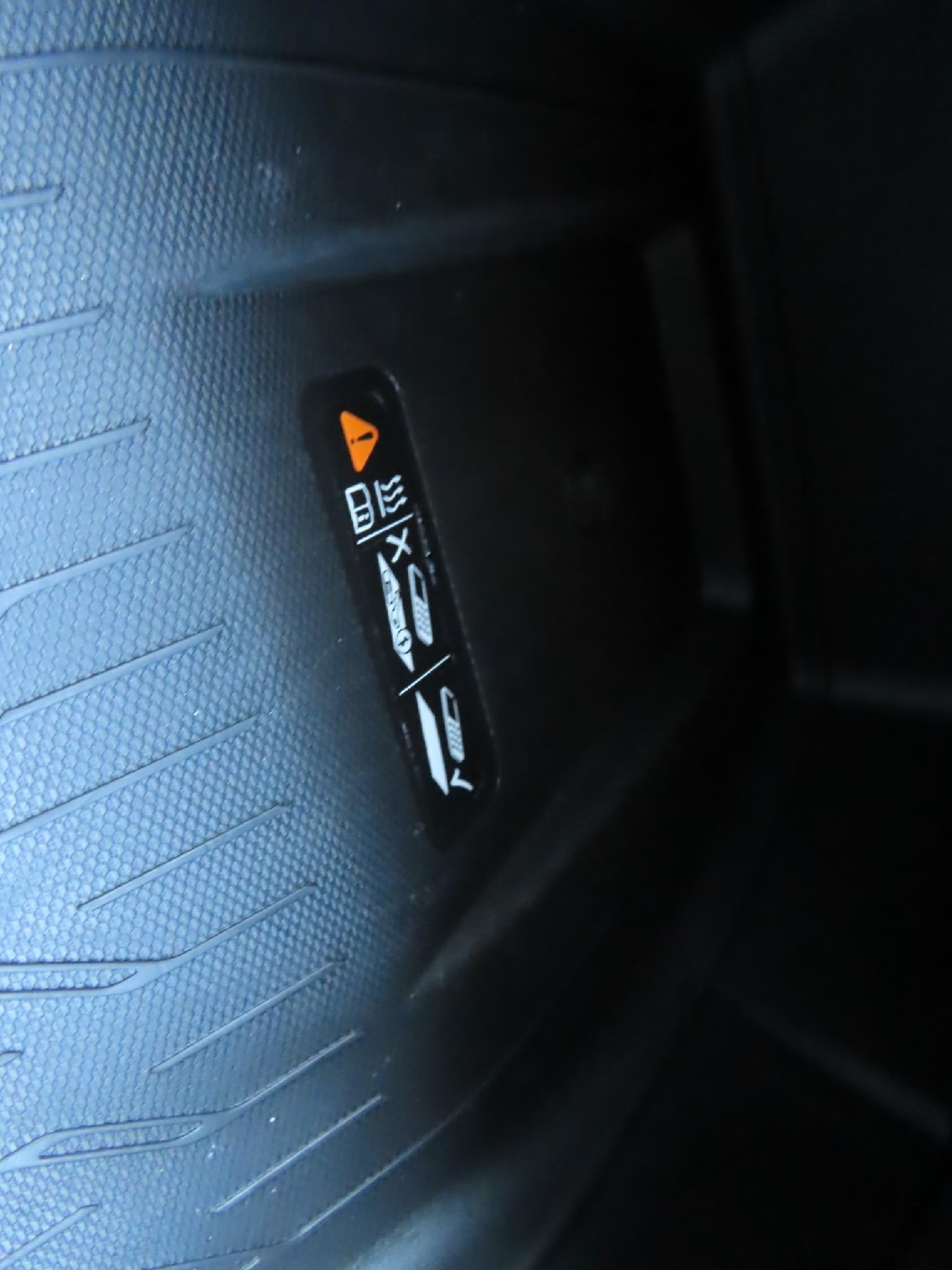 2026 Chevrolet Equinox EV RS - Photo 35
