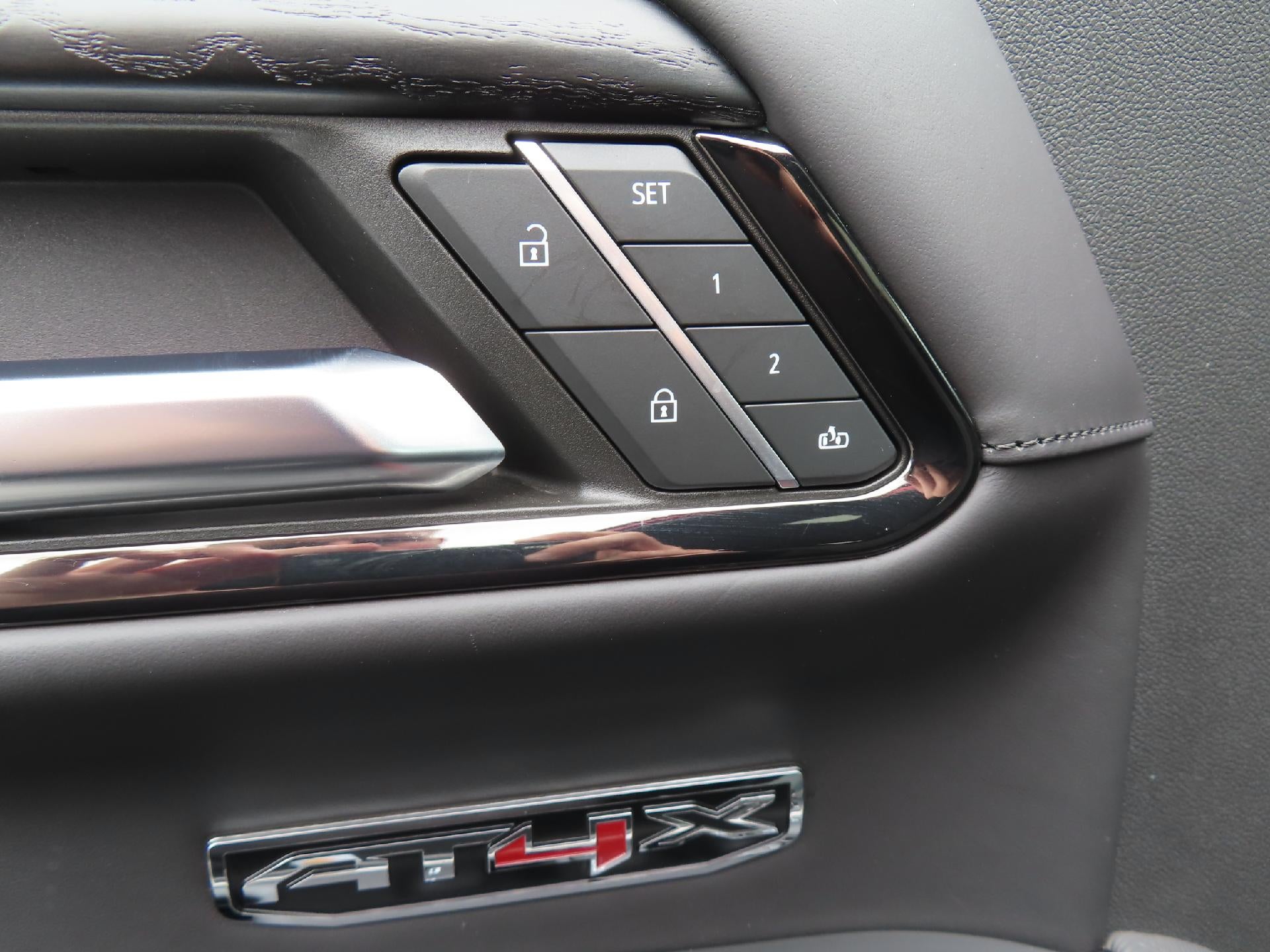 2024 GMC Sierra 1500 AT4X