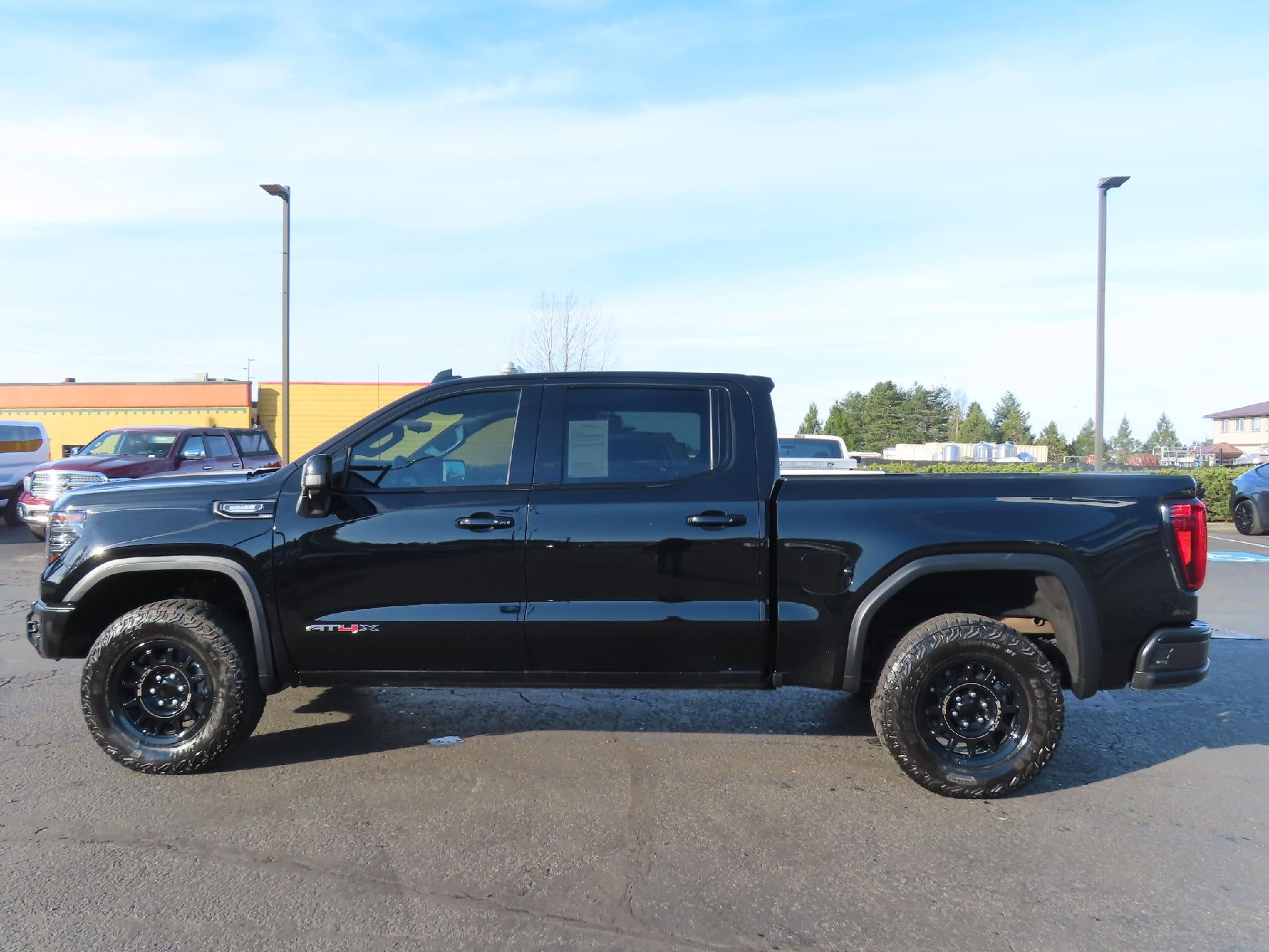 2024 GMC Sierra 1500 AT4X