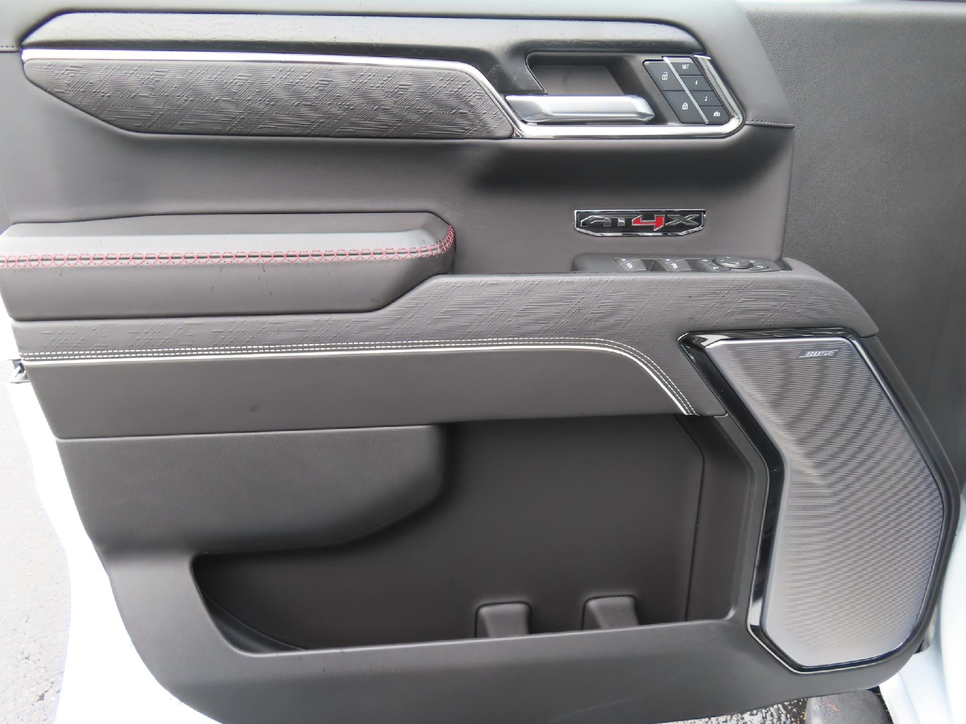 2024 GMC Sierra 1500 AT4X