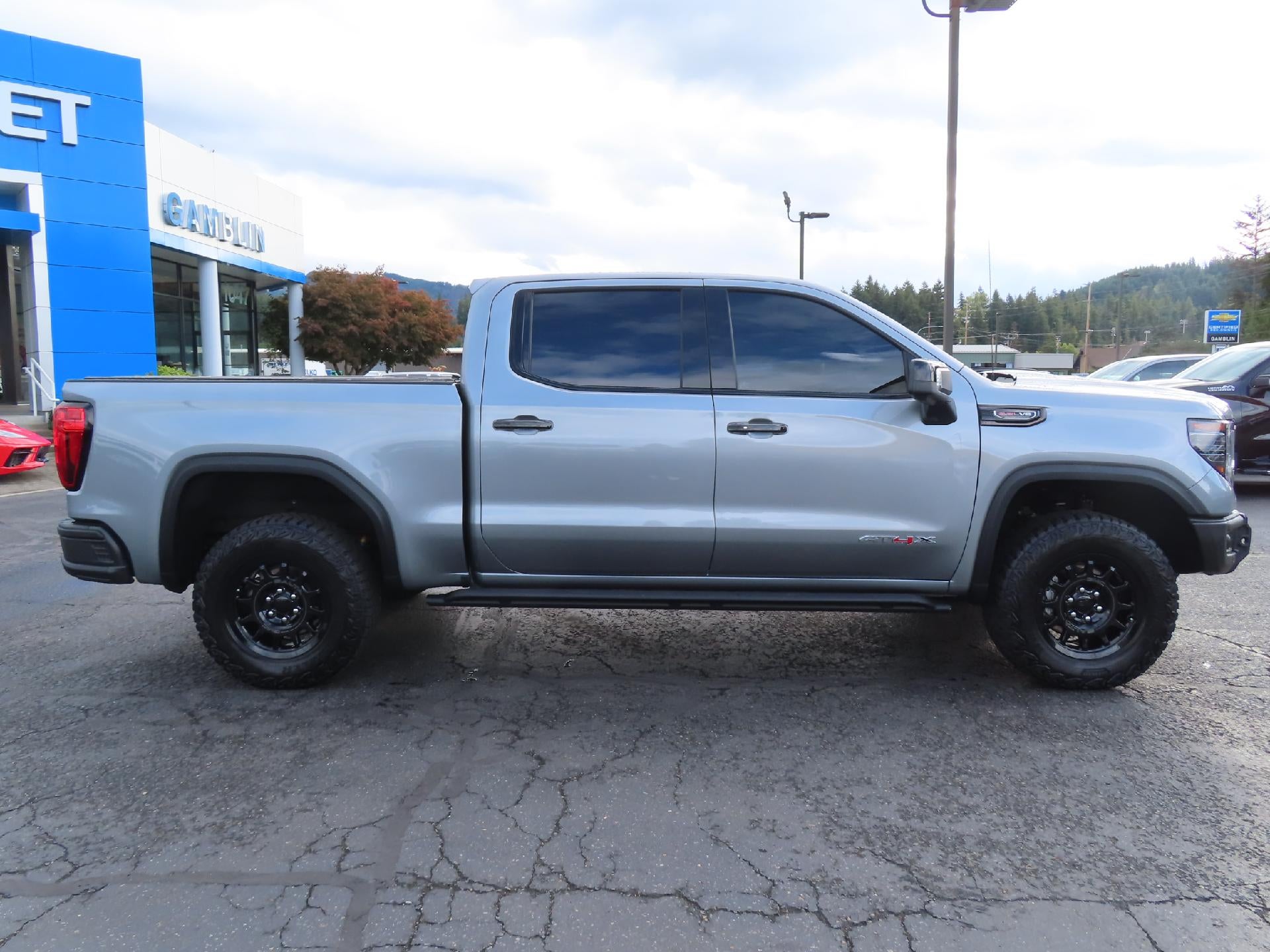 2023 GMC Sierra 1500 AT4X