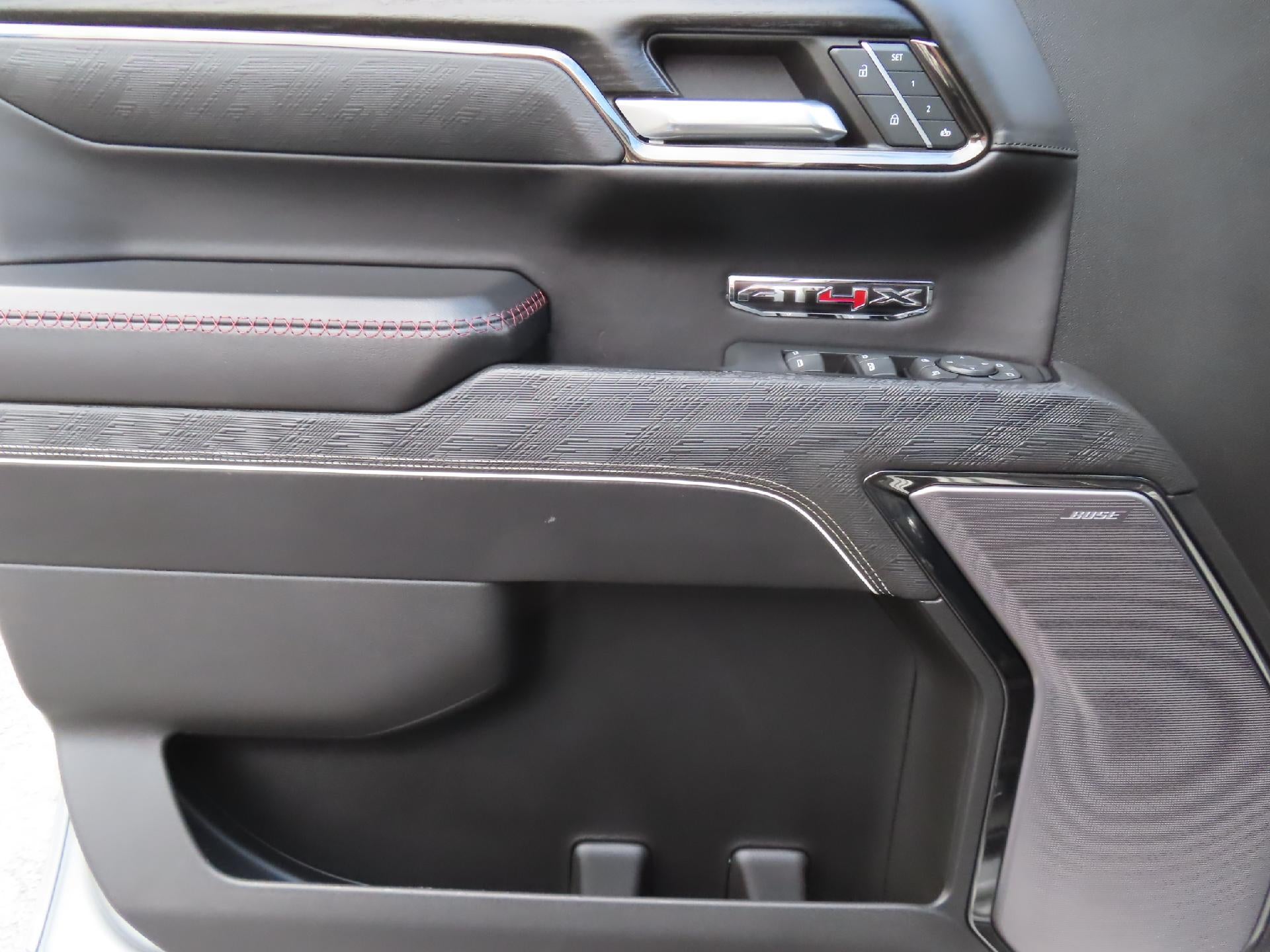 2023 GMC Sierra 1500 AT4X