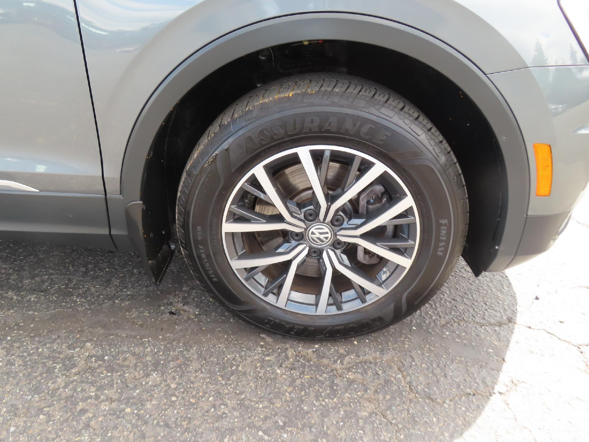 2020 Volkswagen Tiguan 2.0T SE