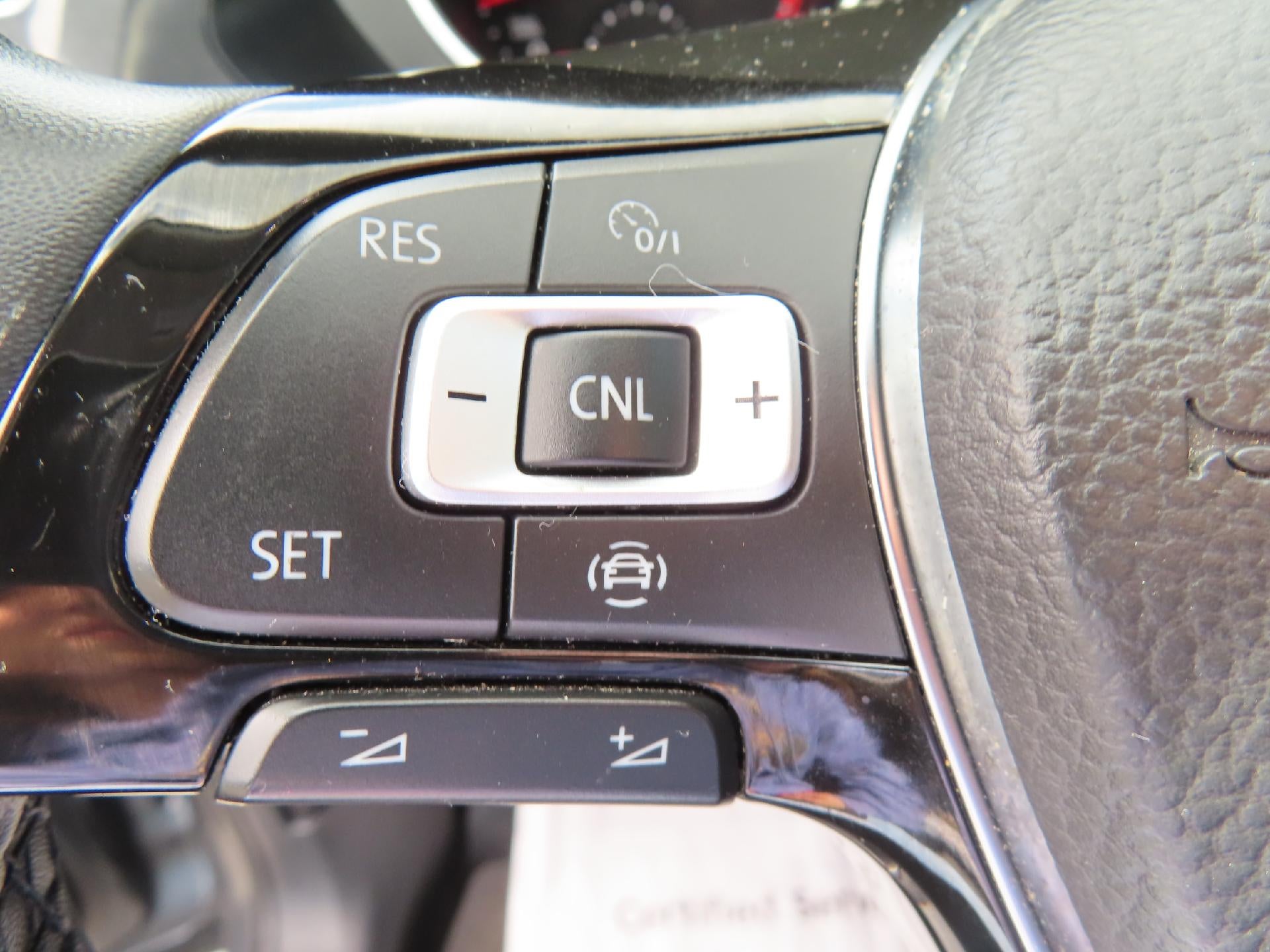 2020 Volkswagen Tiguan 2.0T SE