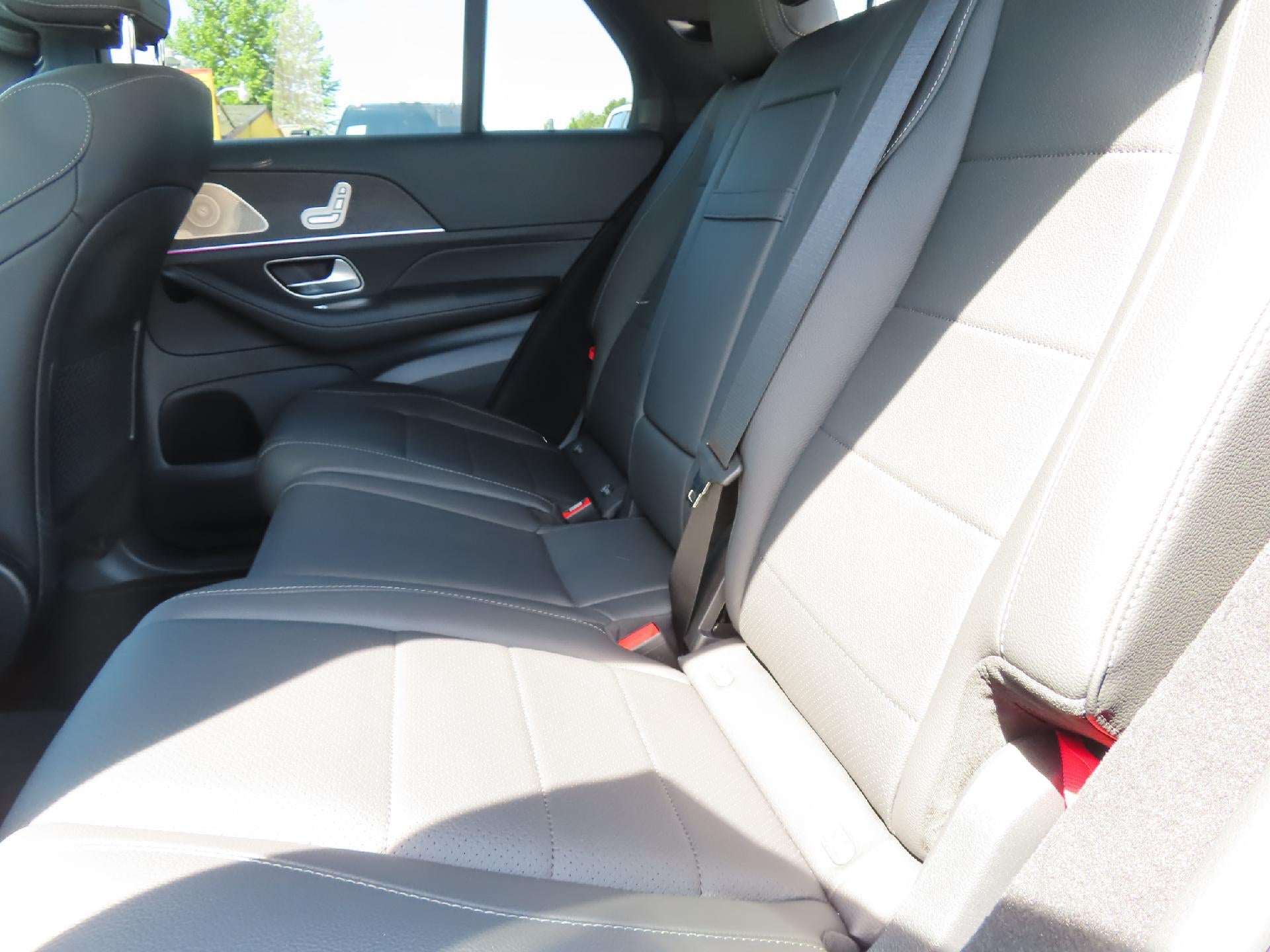 2025 Mercedes-Benz GLE GLE350 - Photo 39