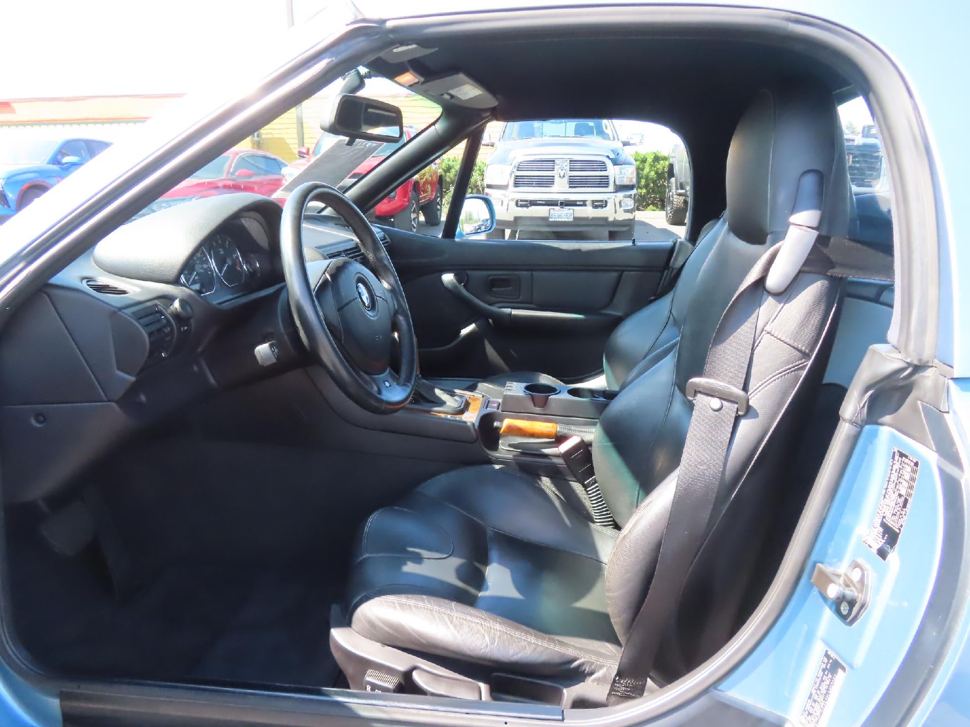 2002 BMW Z3 2.5i
