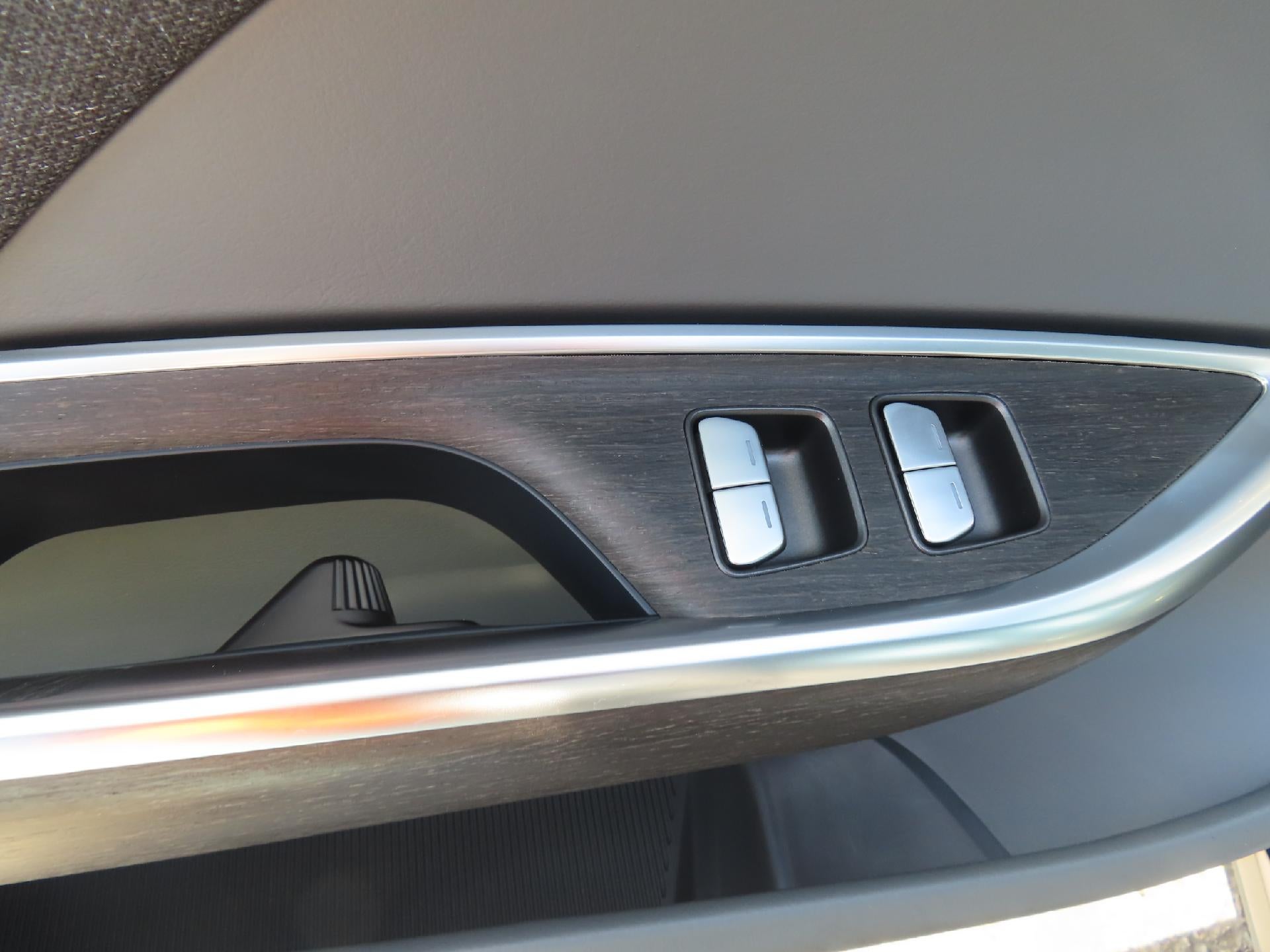 2025 LUCID Air Pure
