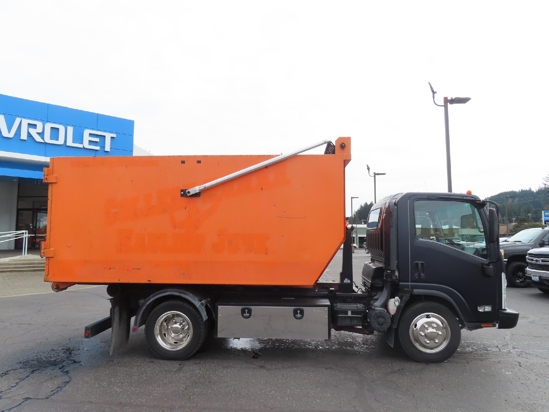 2017 Isuzu NPR HD GAS REG Dump Bed