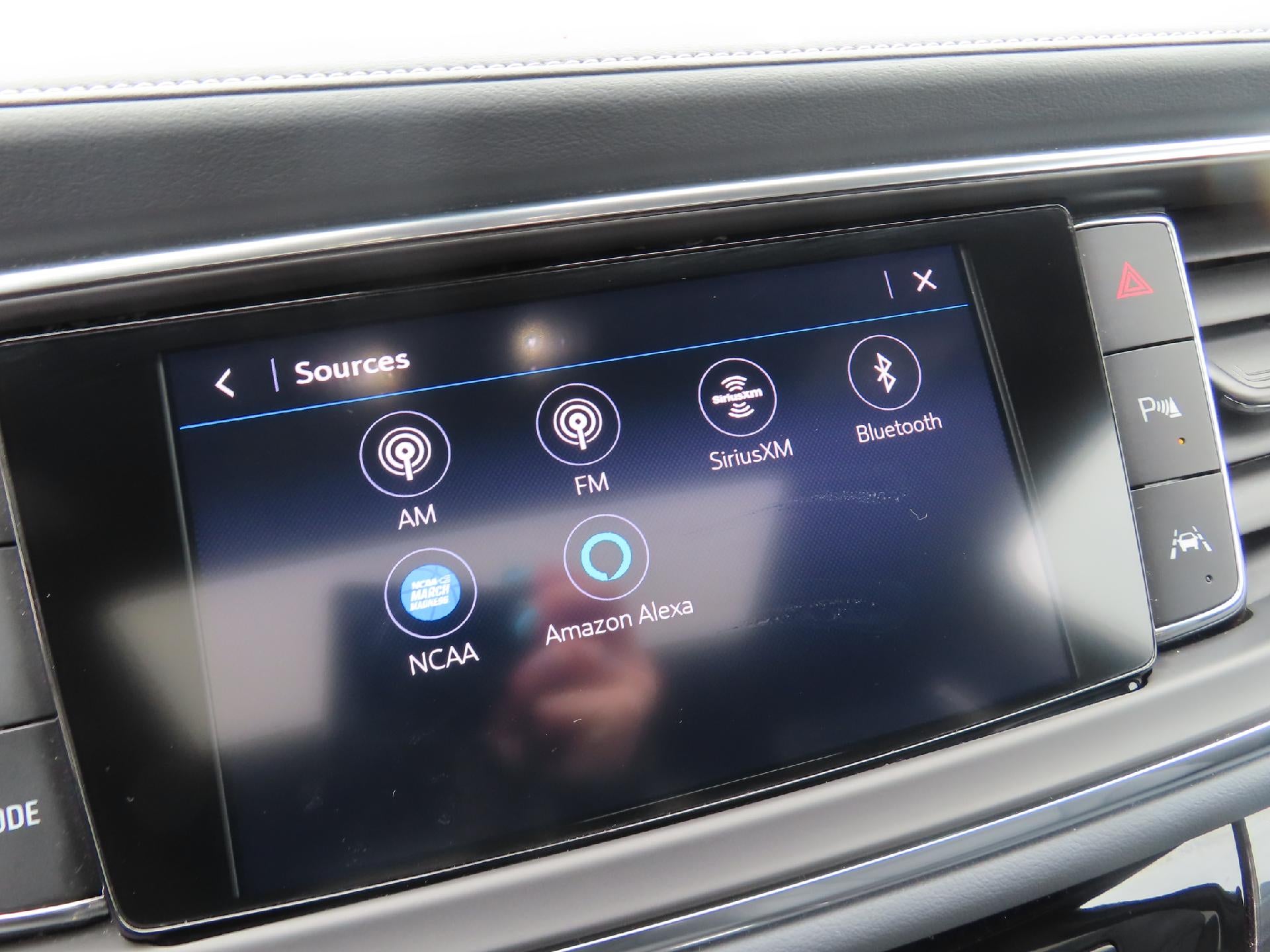 2022 Buick Enclave Essence