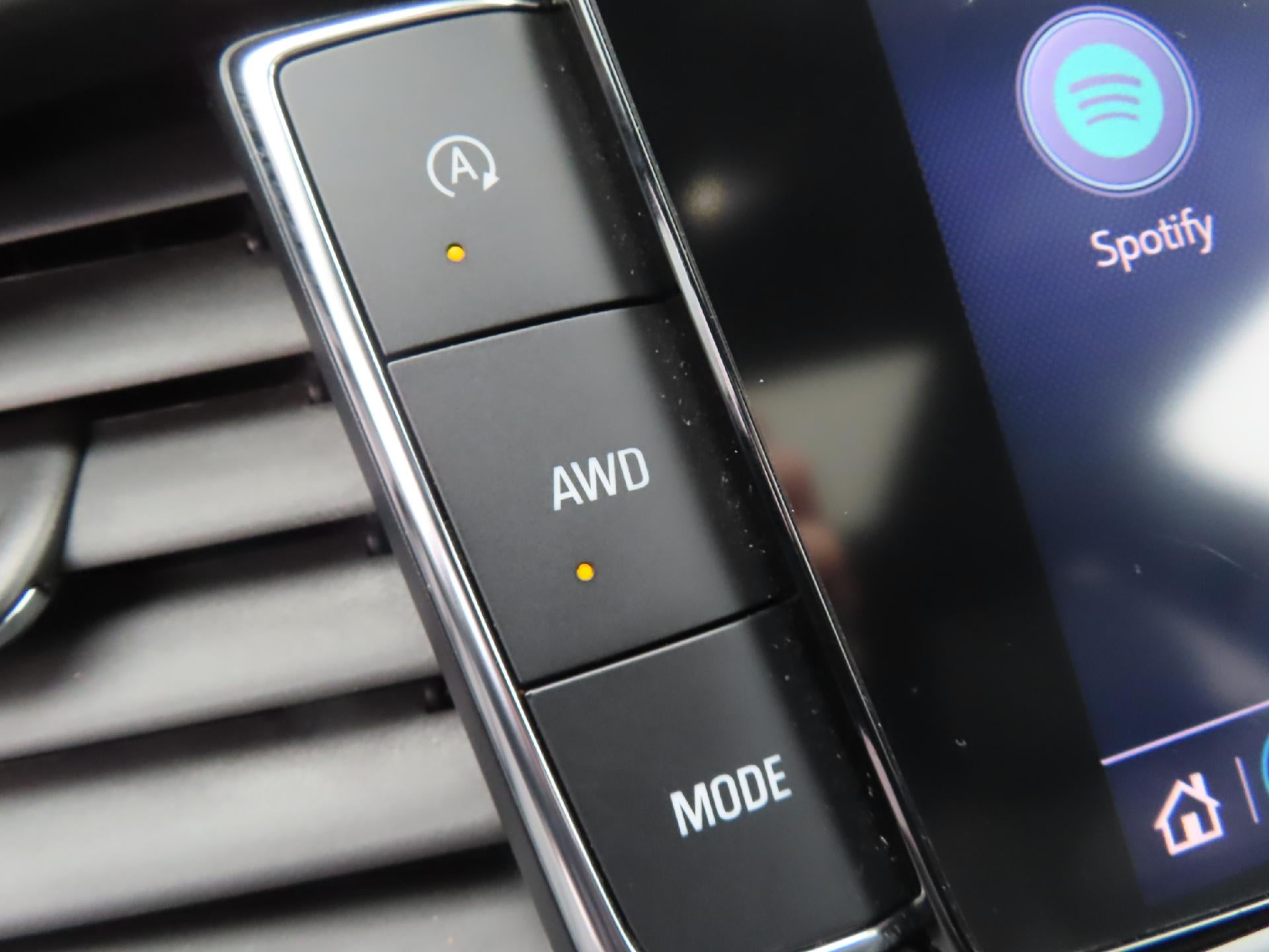 2022 Buick Enclave Essence