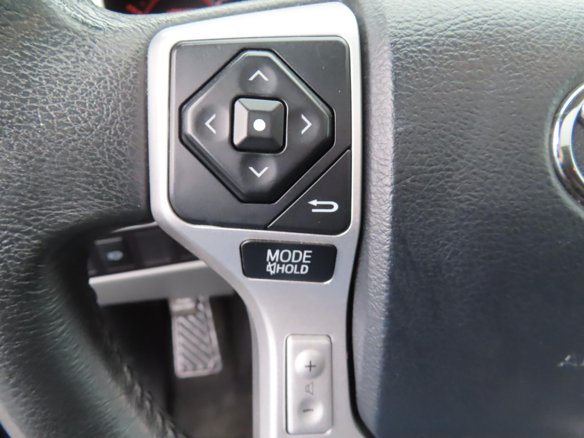 2017 Toyota Sequoia SR5