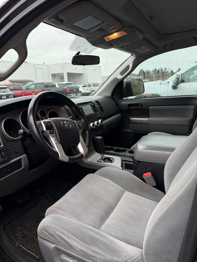 2017 Toyota Sequoia SR5