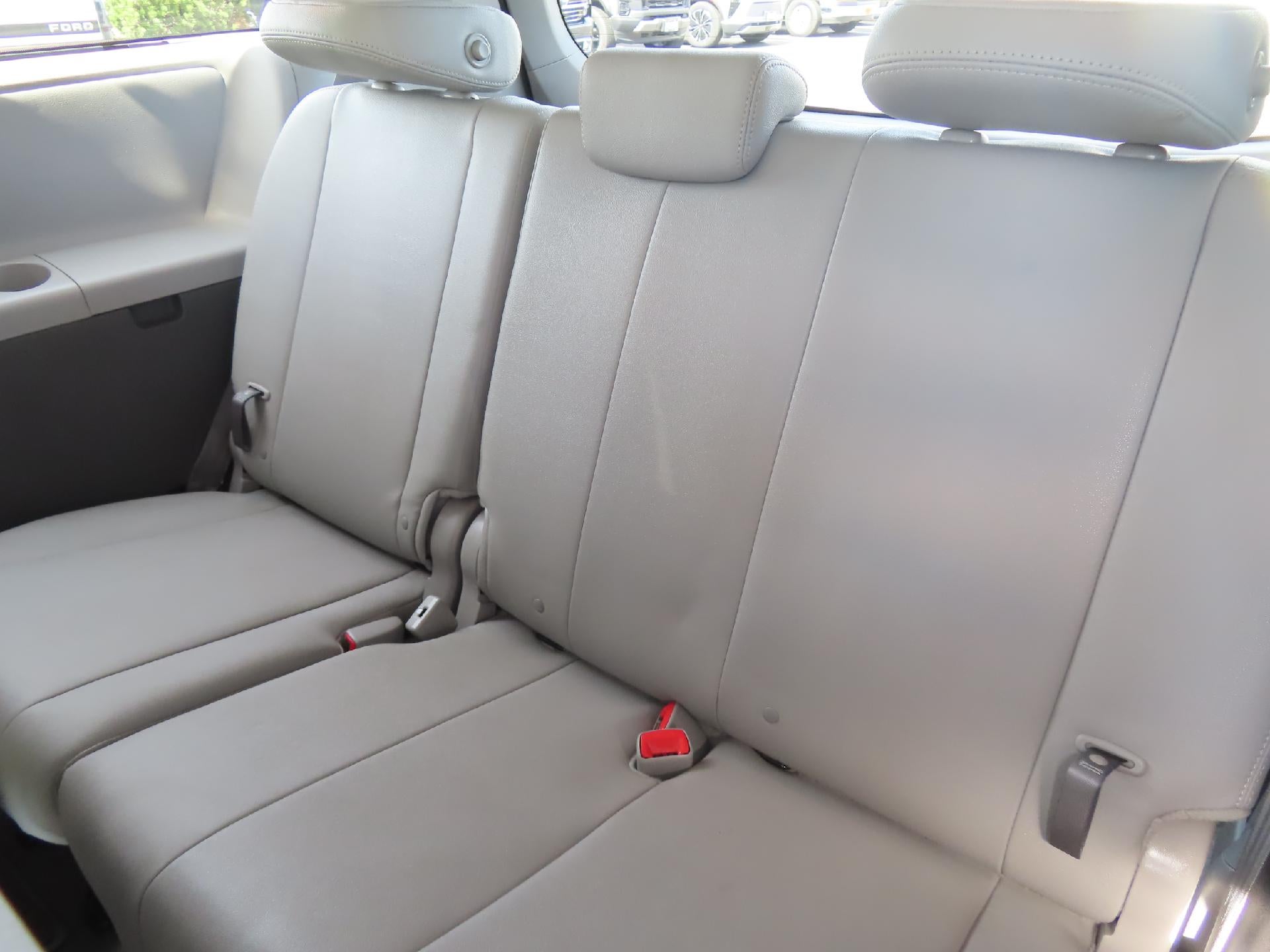 2018 Toyota Sienna XLE Premium