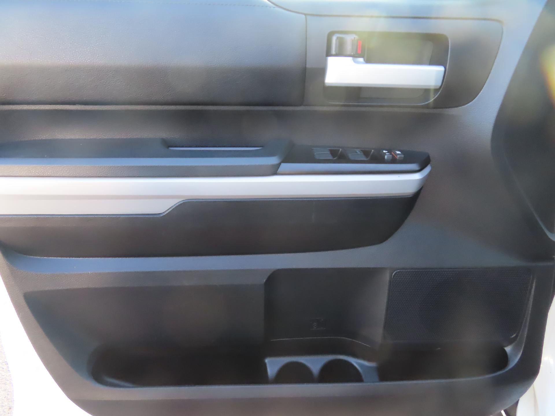 2018 Toyota Tundra 4WD SR5