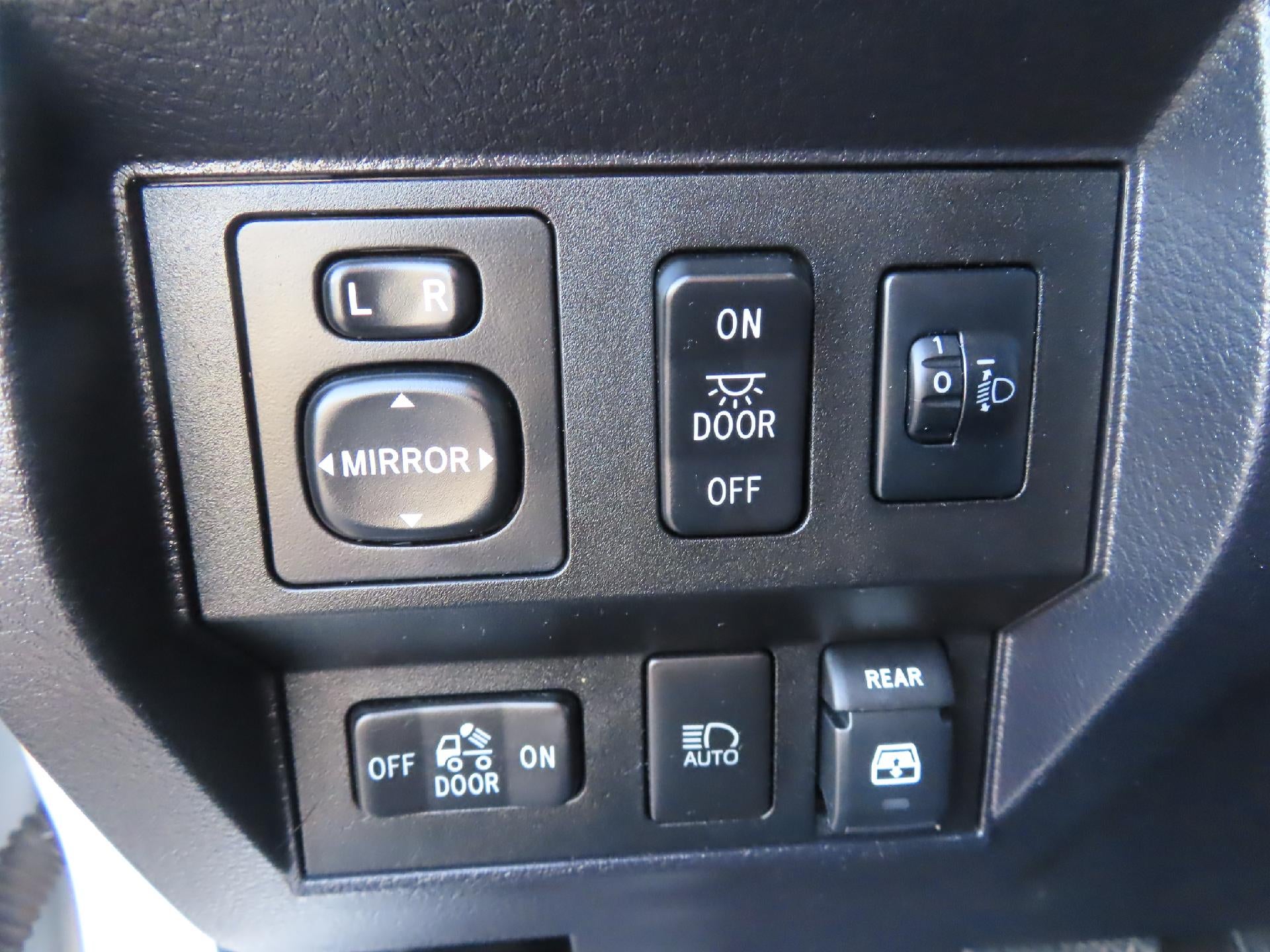 2018 Toyota Tundra 4WD SR5