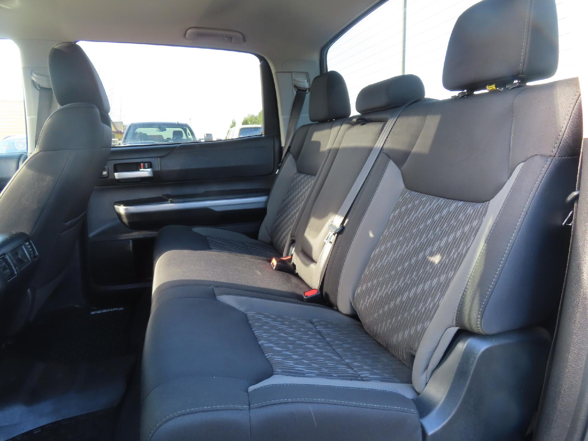 2018 Toyota Tundra 4WD SR5