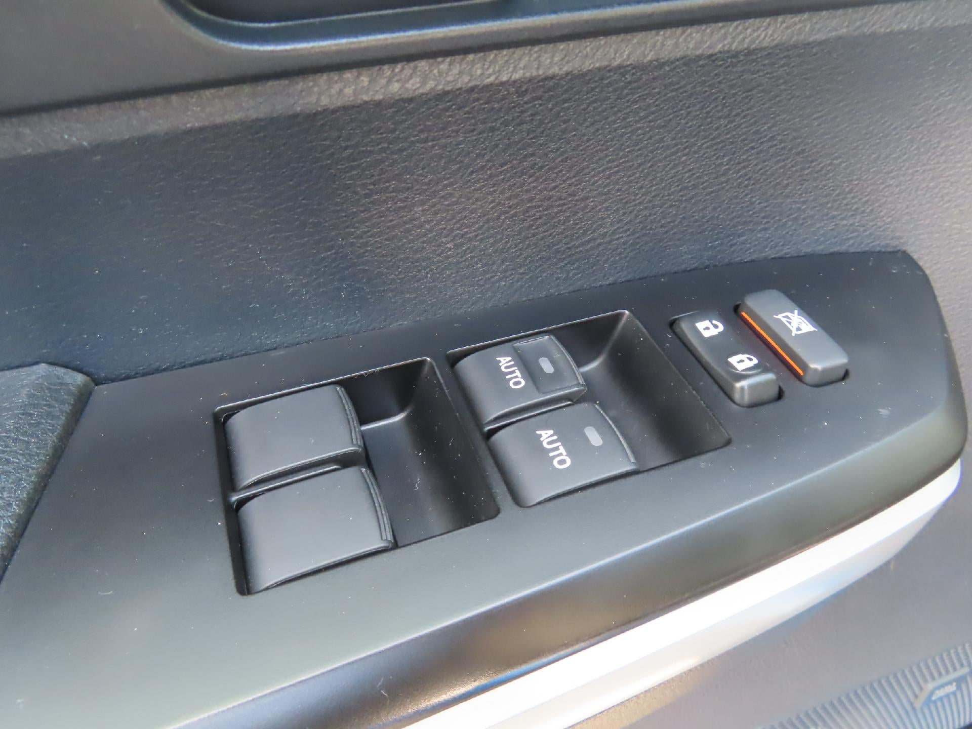 2016 Toyota Tundra 4WD Truck Limited
