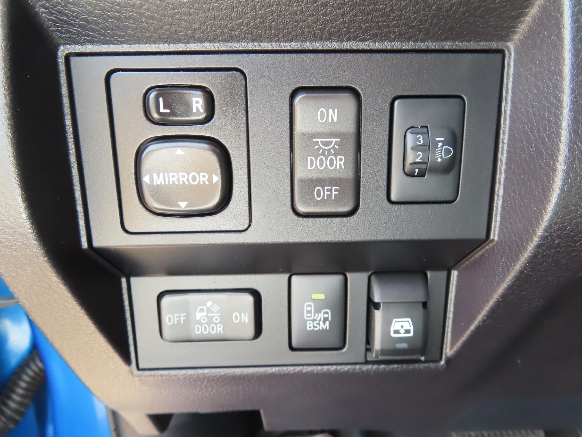 2016 Toyota Tundra 4WD Truck Limited
