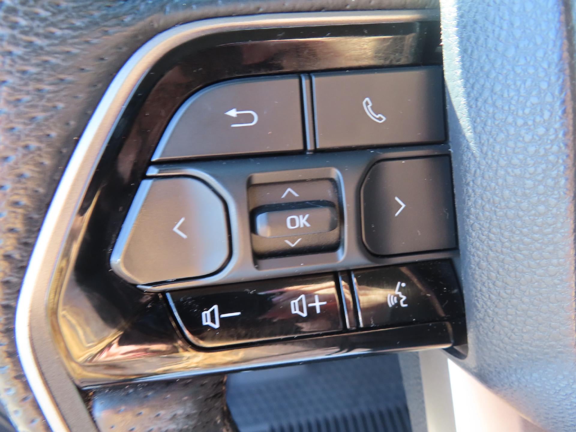 2022 Toyota Tundra 4WD Base