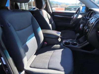 2012 Kia Sorento LX