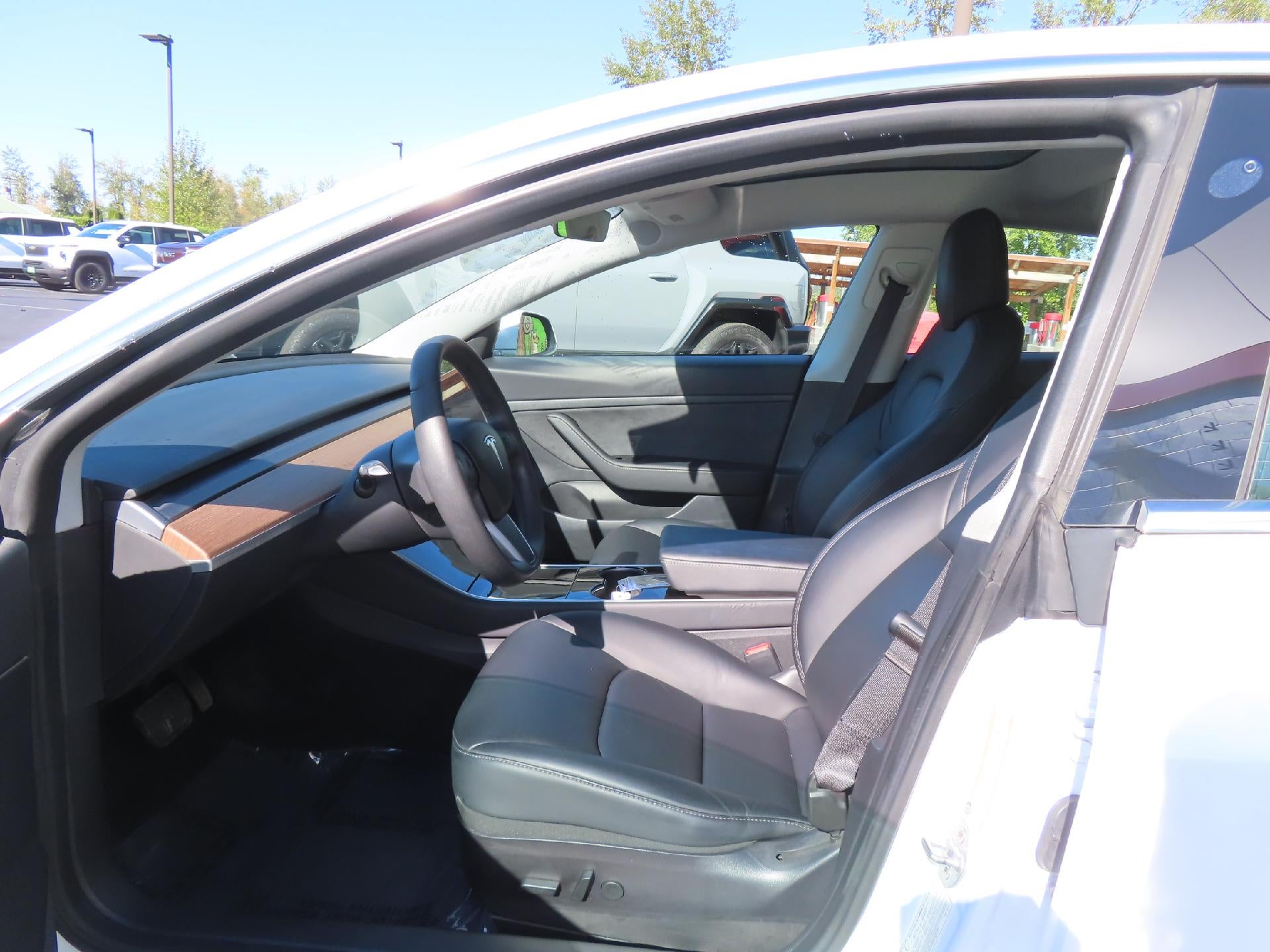 2020 Tesla Model 3 Base - Photo 13