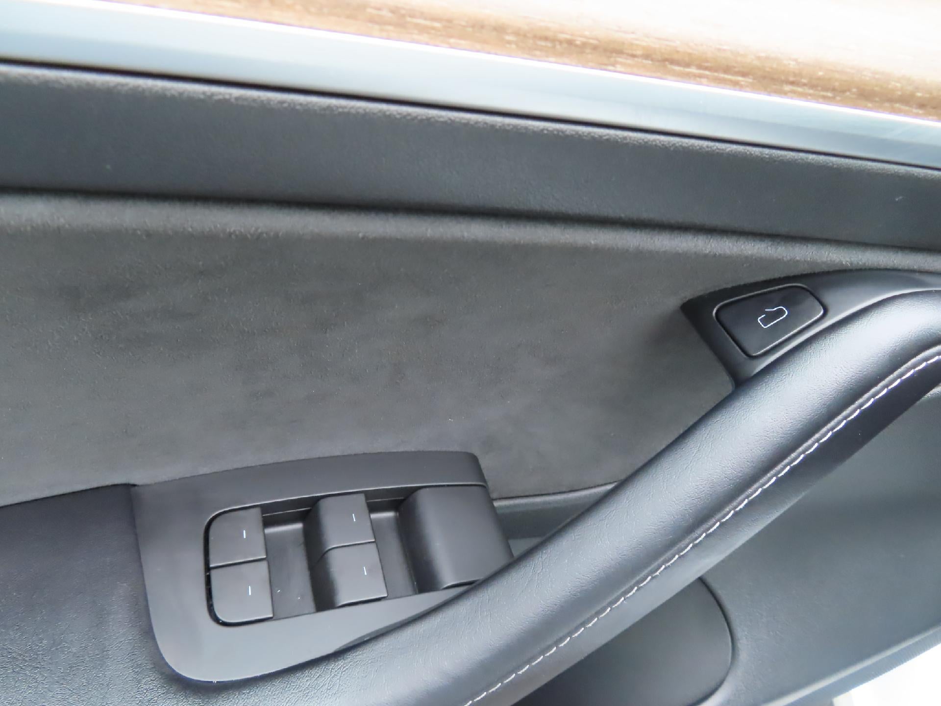 2022 Tesla Model 3 Base