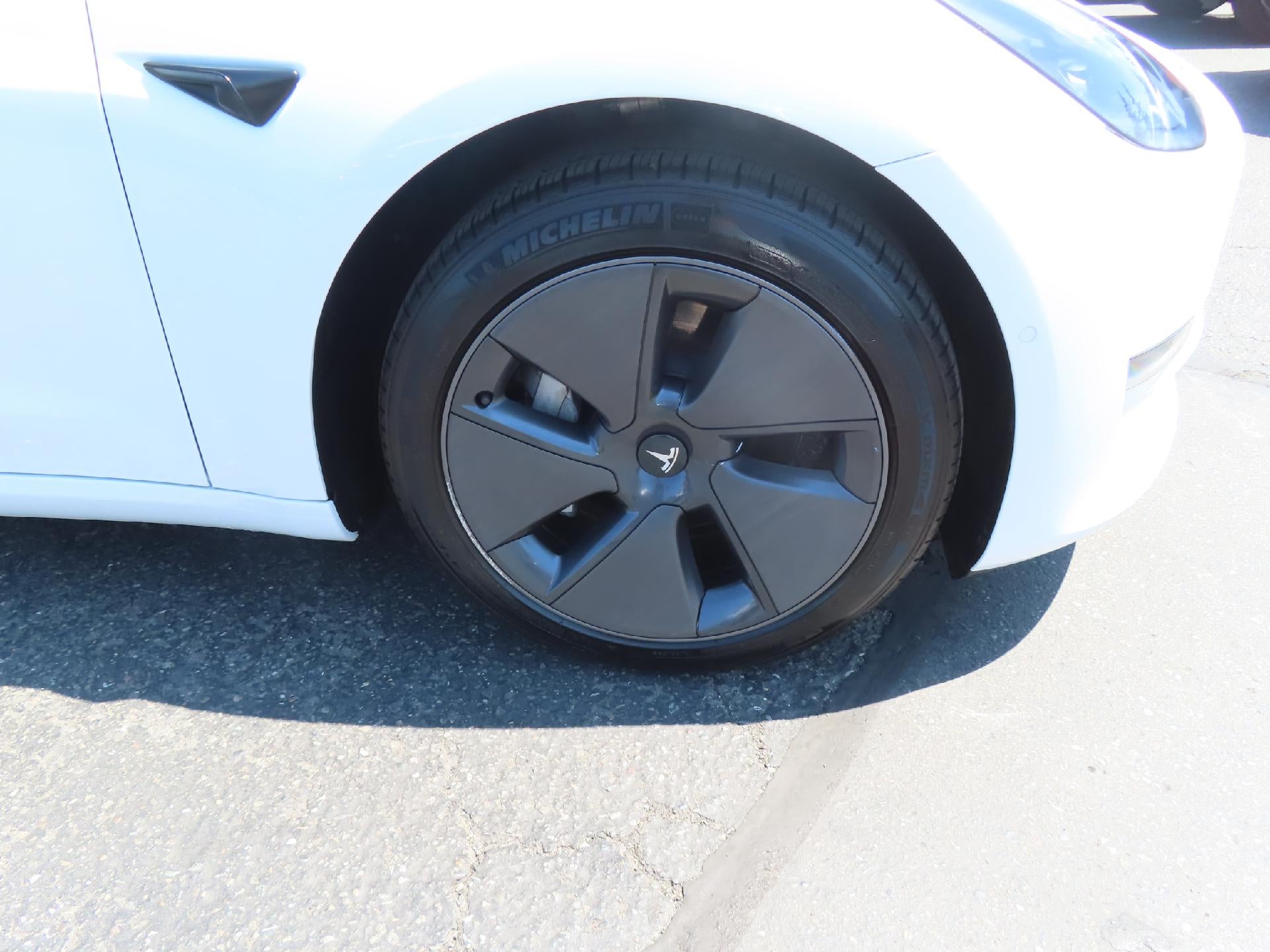 2022 Tesla Model 3 Base