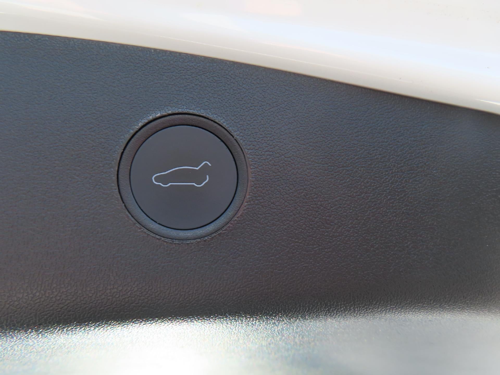 2022 Tesla Model 3 Base