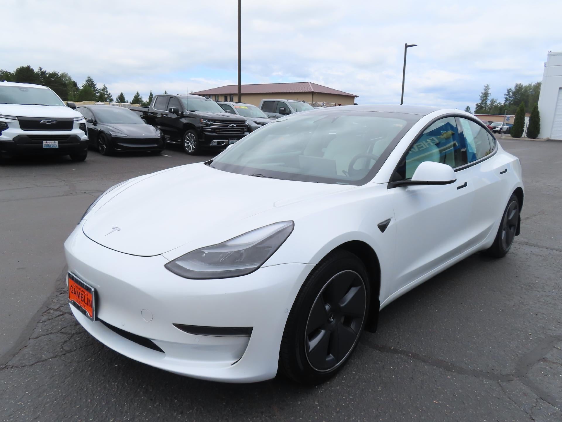 2021 Tesla Model 3 Standard Range Plus