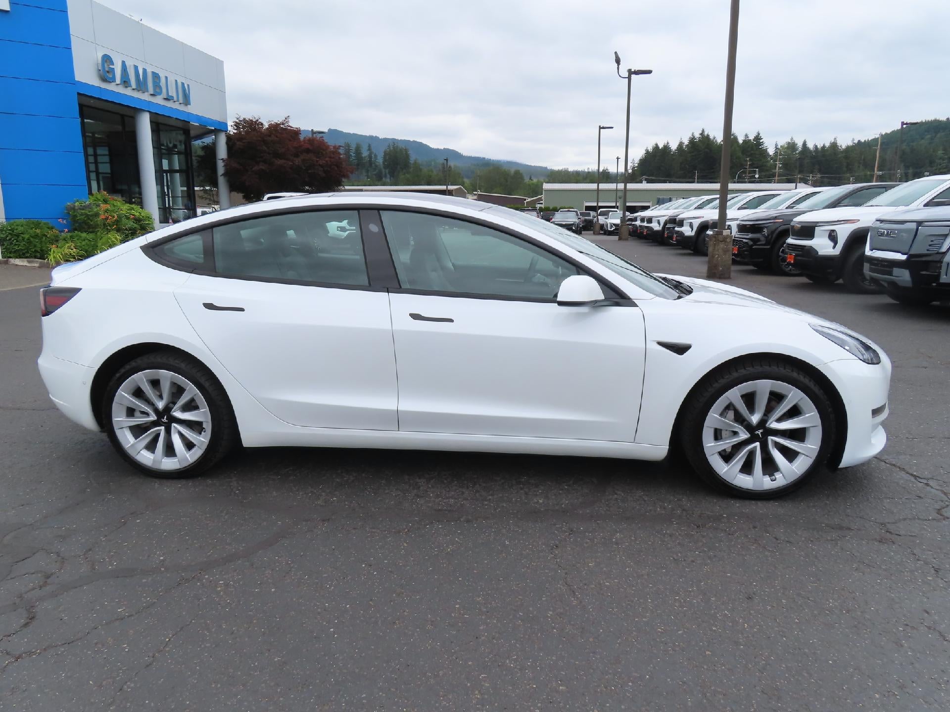 2022 Tesla Model 3 Base