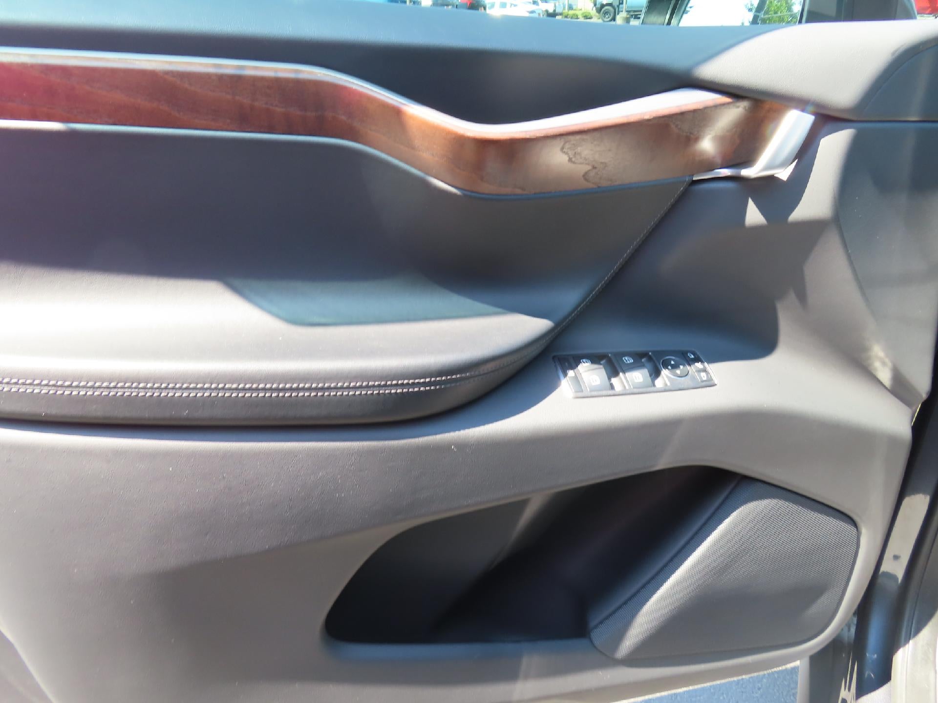 2020 Tesla Model X Long Range
